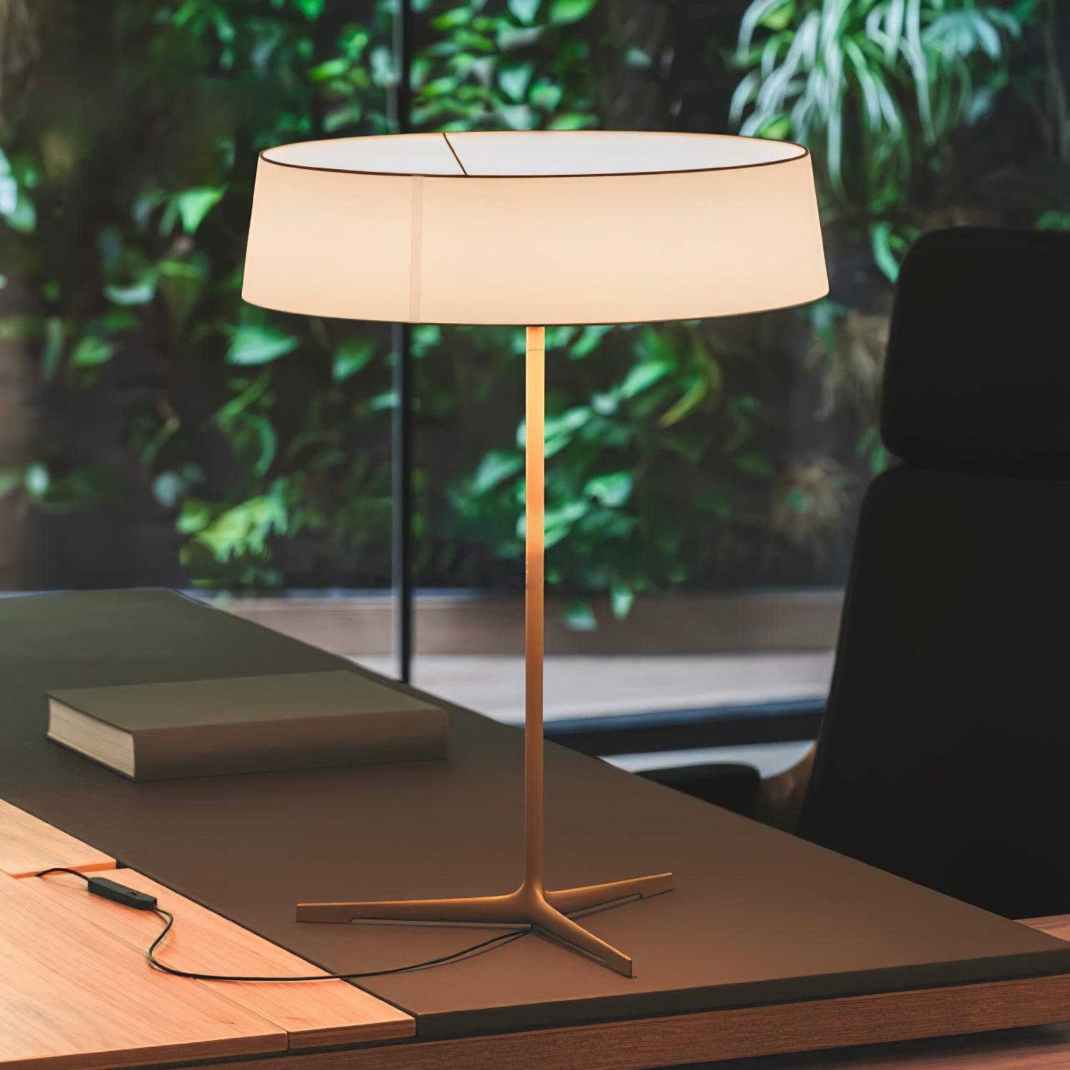 Dama Table Lamp - Blowlighting
