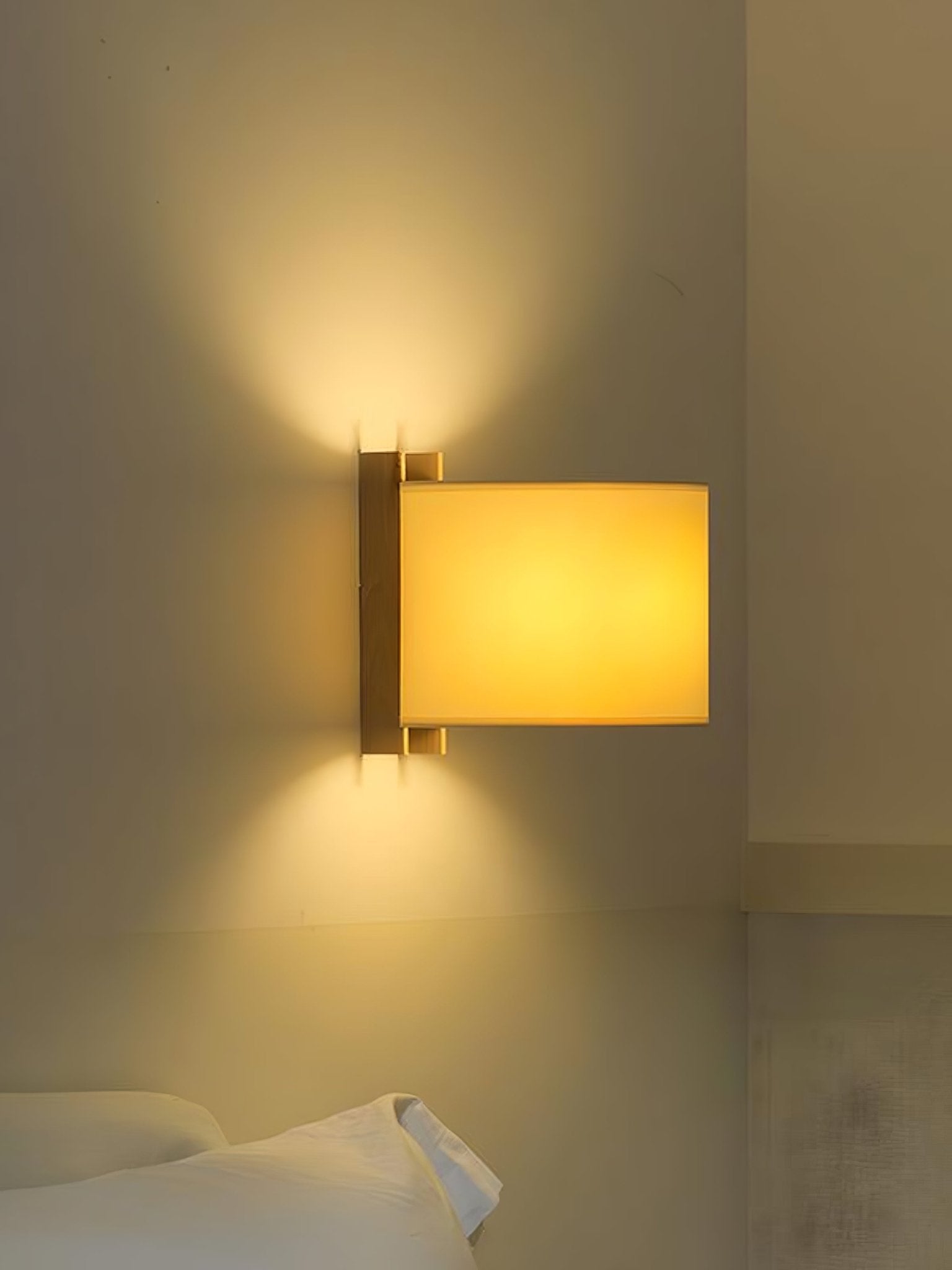 Aura Minimalist Fabric Wall Light - Blowlighting