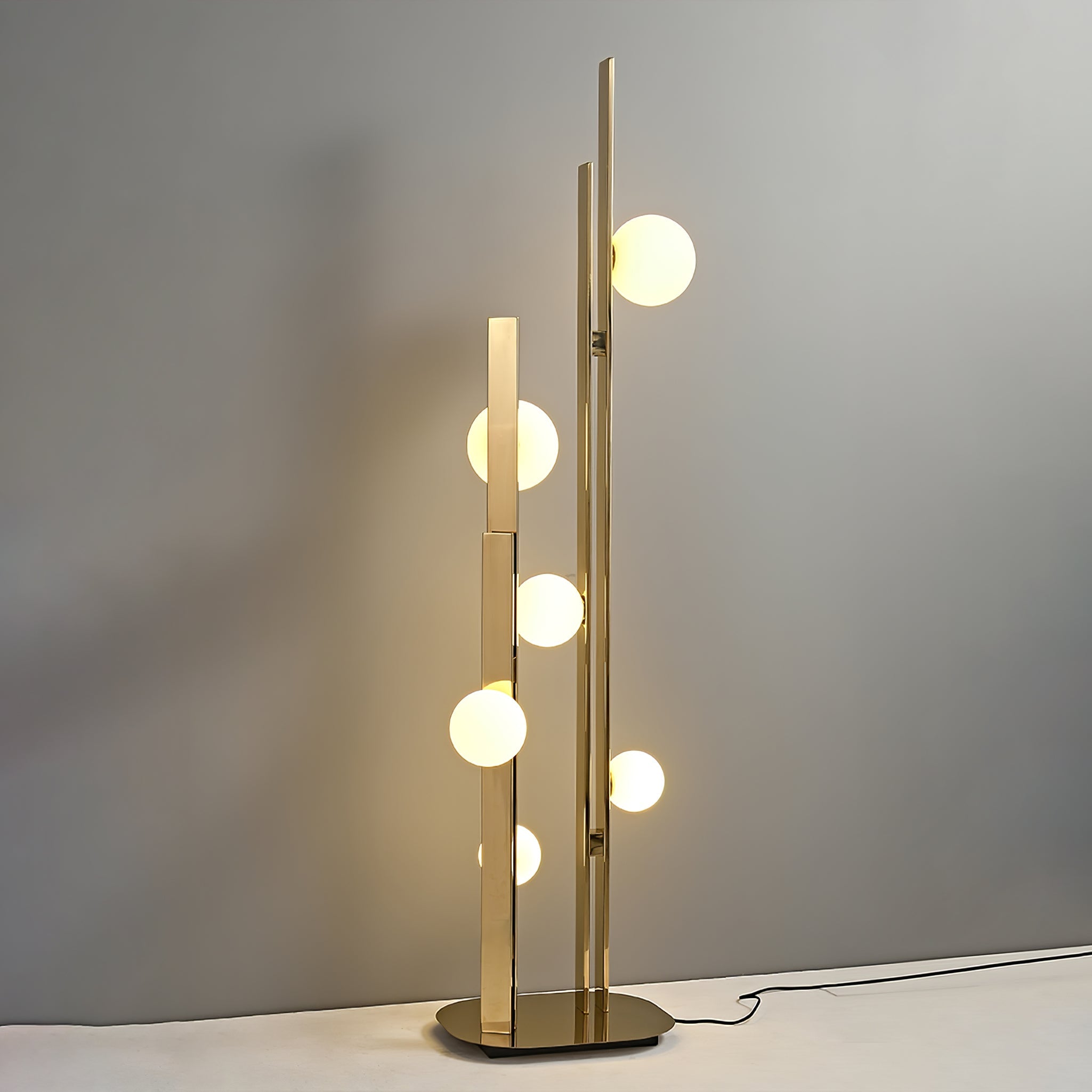 Pascal Floor Lamp - Blowlighting