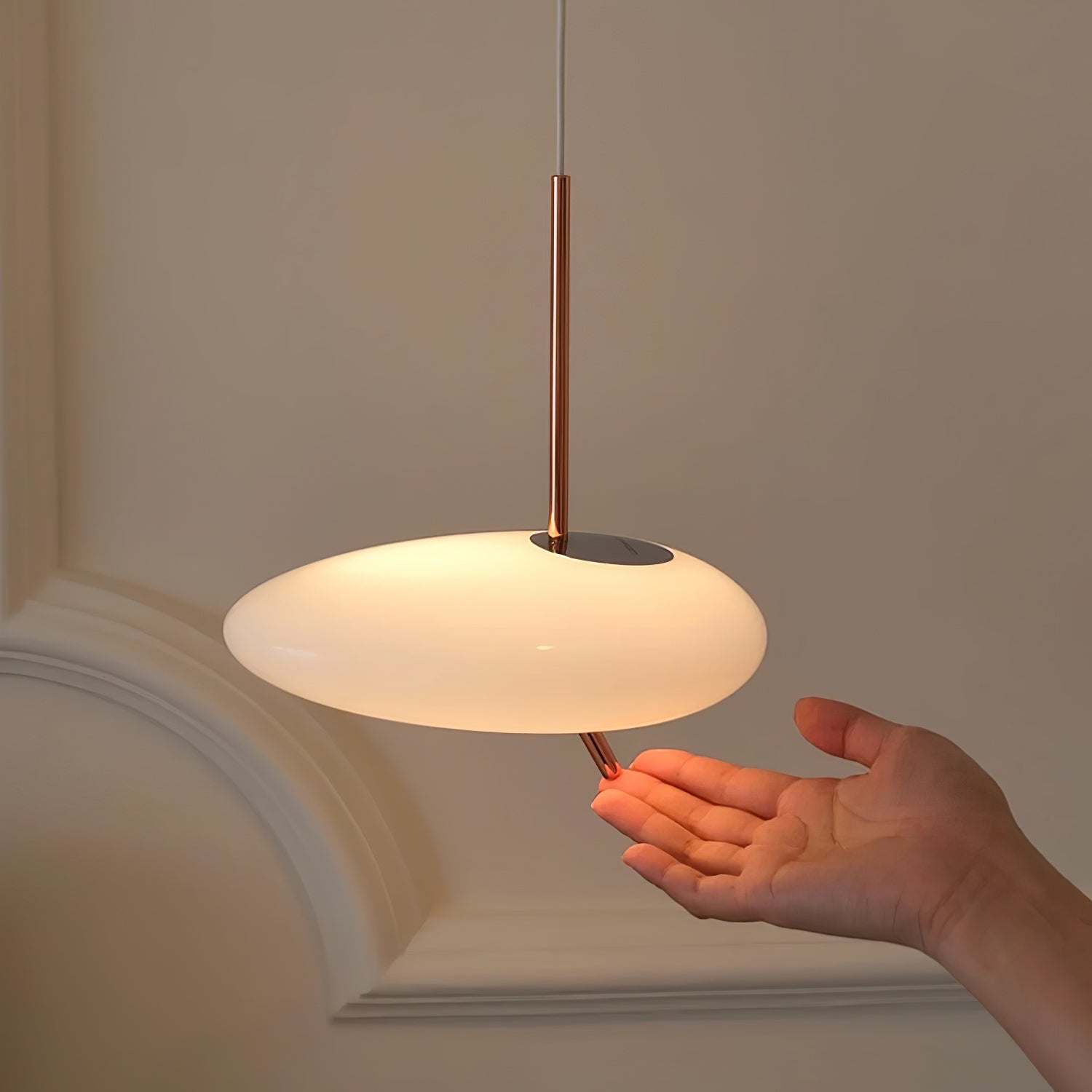 Pebbles Pendant Light - Blowlighting