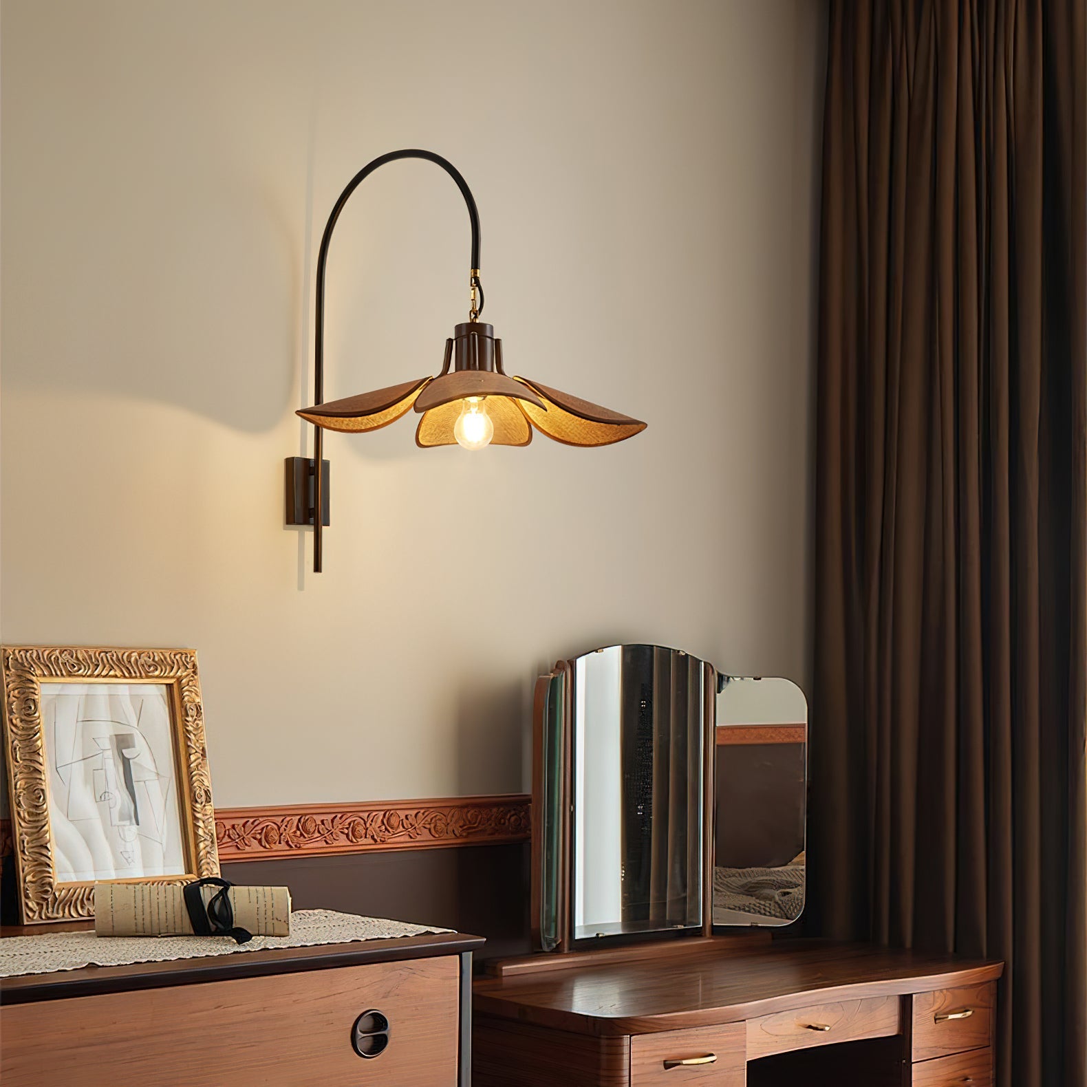 Petal Bloom Wall Lamp - Blowlighting