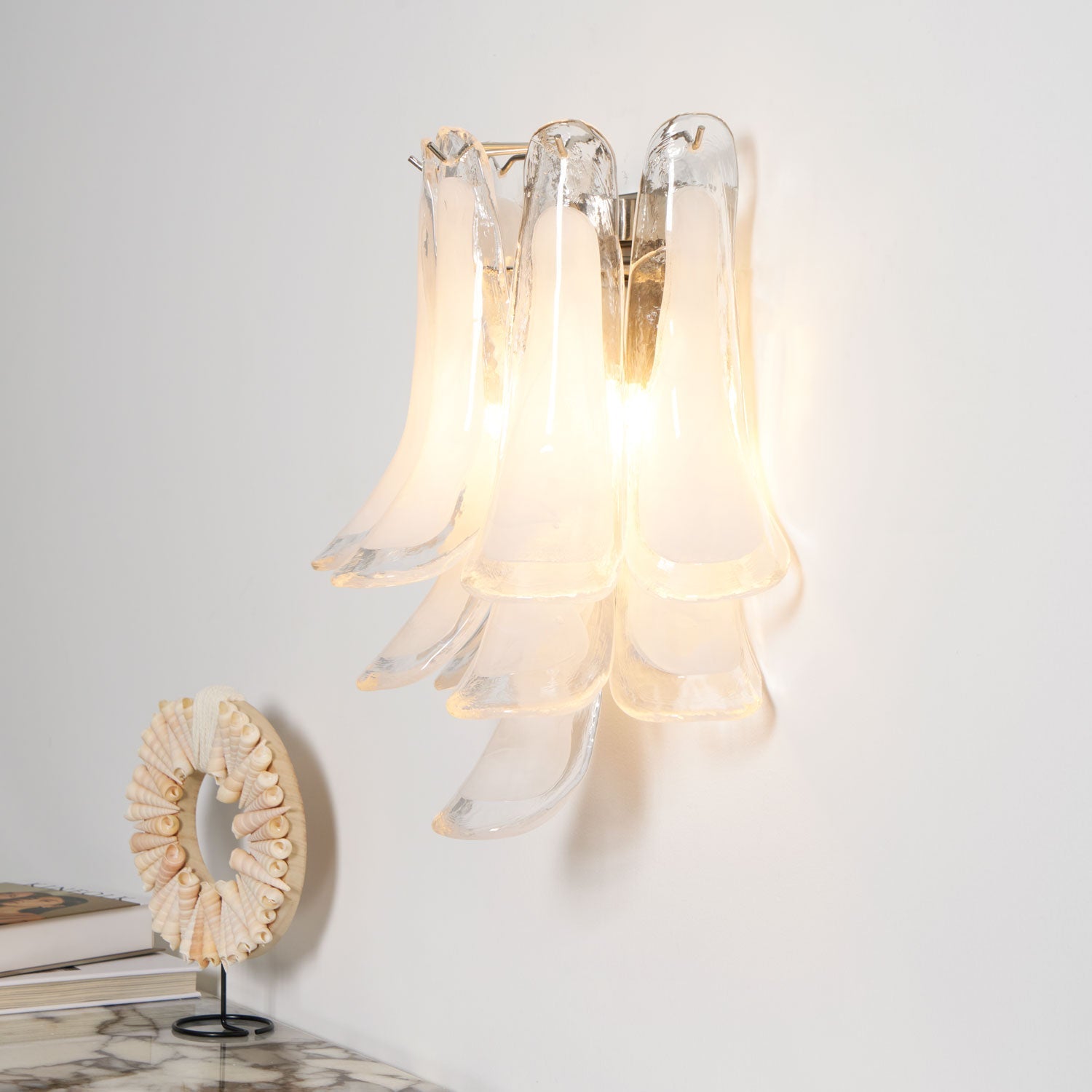 Aurora Wall Light Petal Shaped Glass Vintage Artistic - Blowlighting