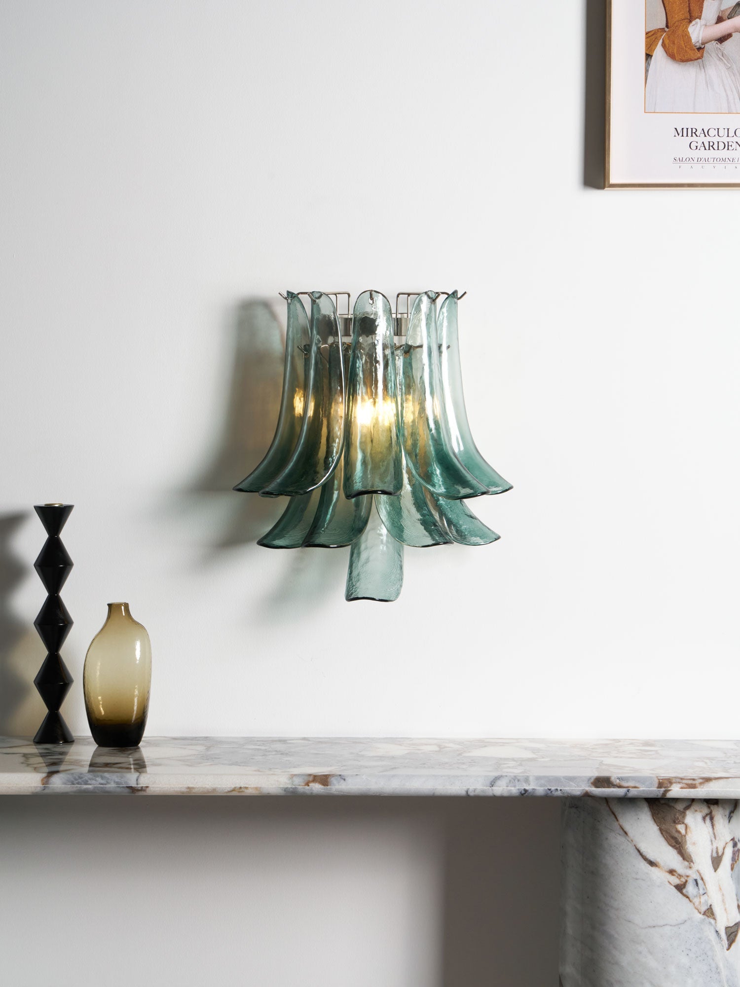 Aurora Wall Light Petal Shaped Glass Vintage Artistic - Blowlighting