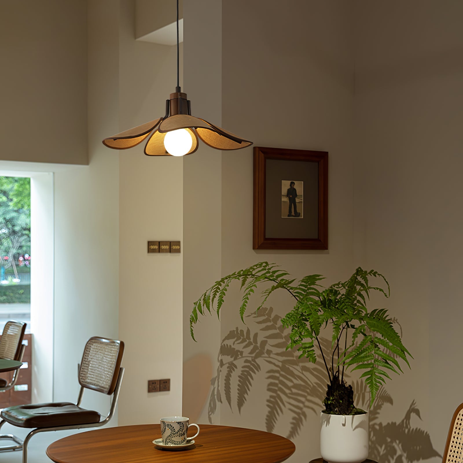 Petal Bloom Pendant Light - Blowlighting