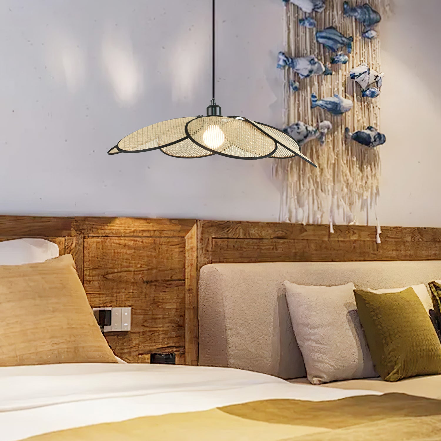 Petals Rattan Pendant Lamp - Blowlighting