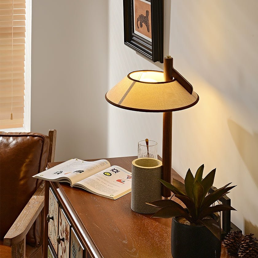 Pinnacle Table Lamp - Blowlighting