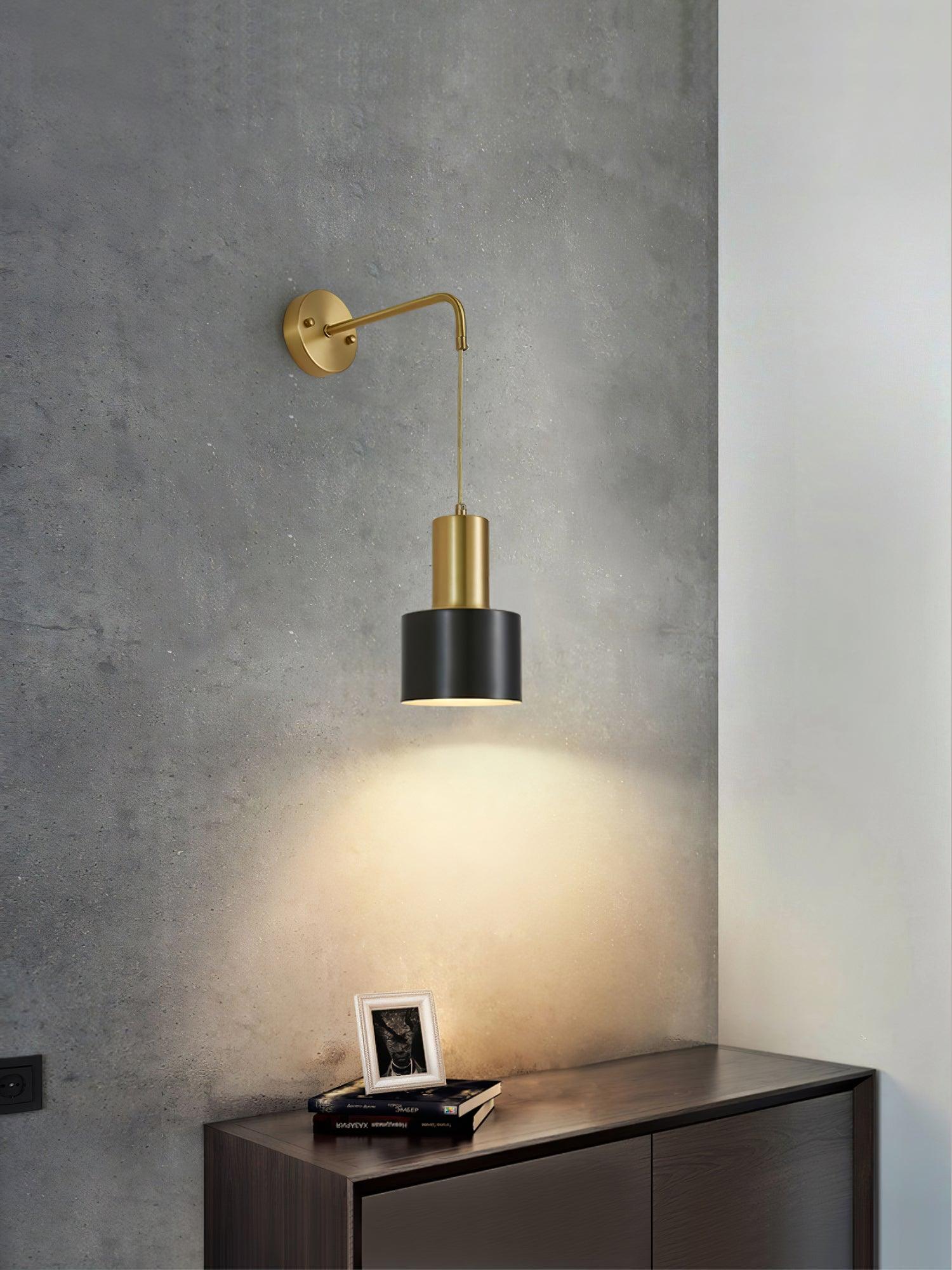 Ezra Minimalist Metal Wall Lamp - Blowlighting