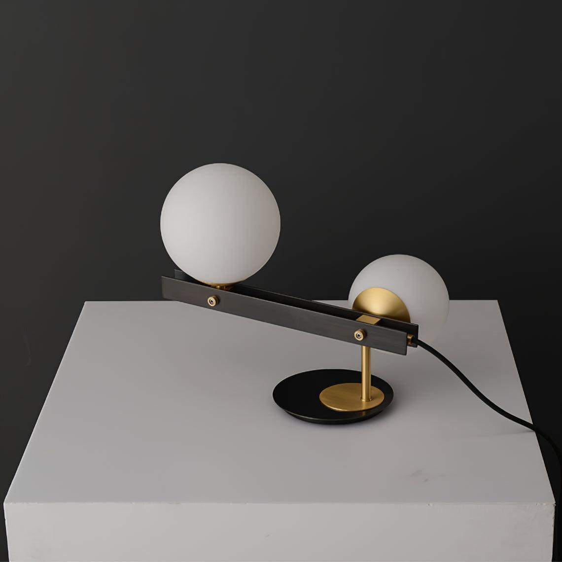 Planeta Table Lamp - Blowlighting