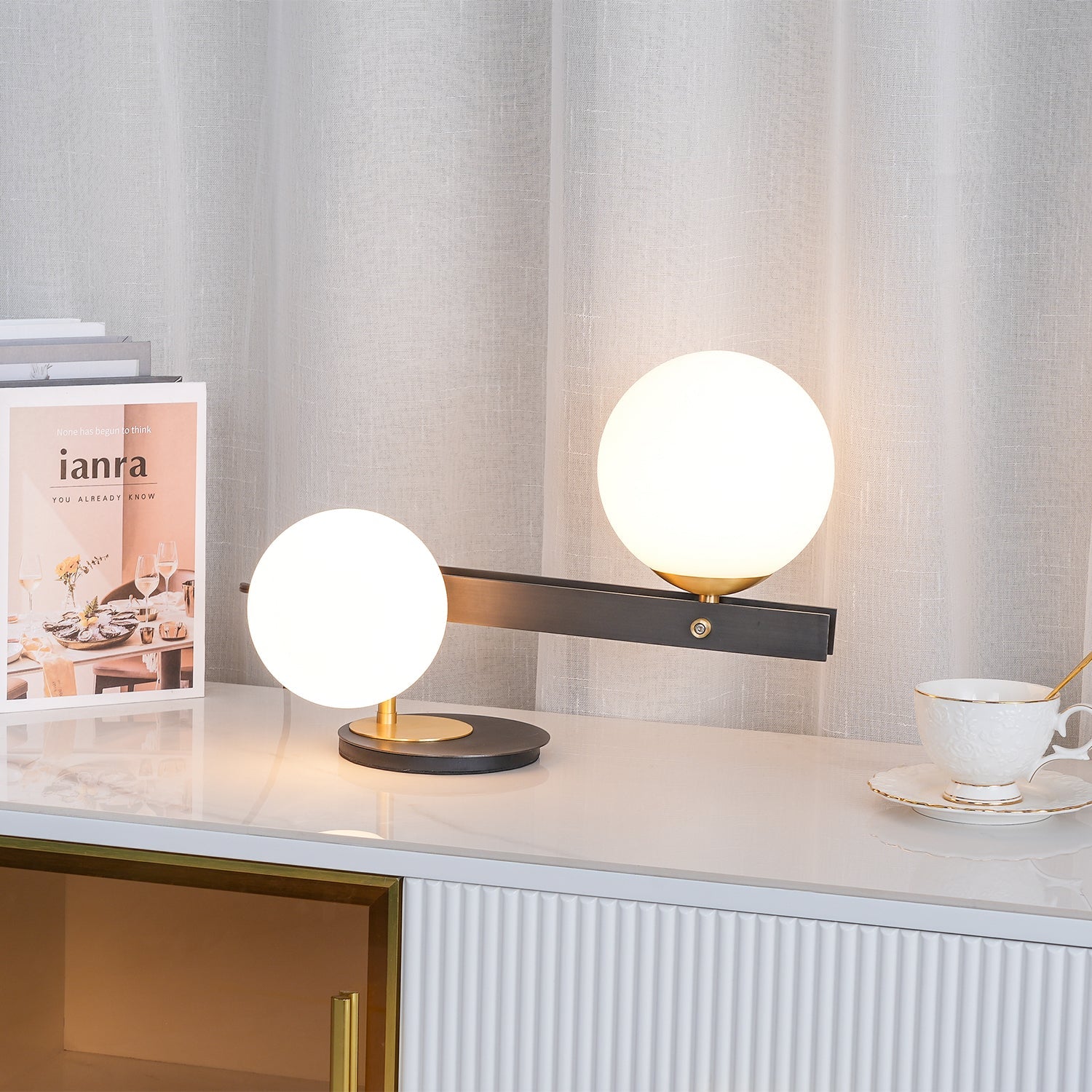 Planeta Table Lamp - Blowlighting