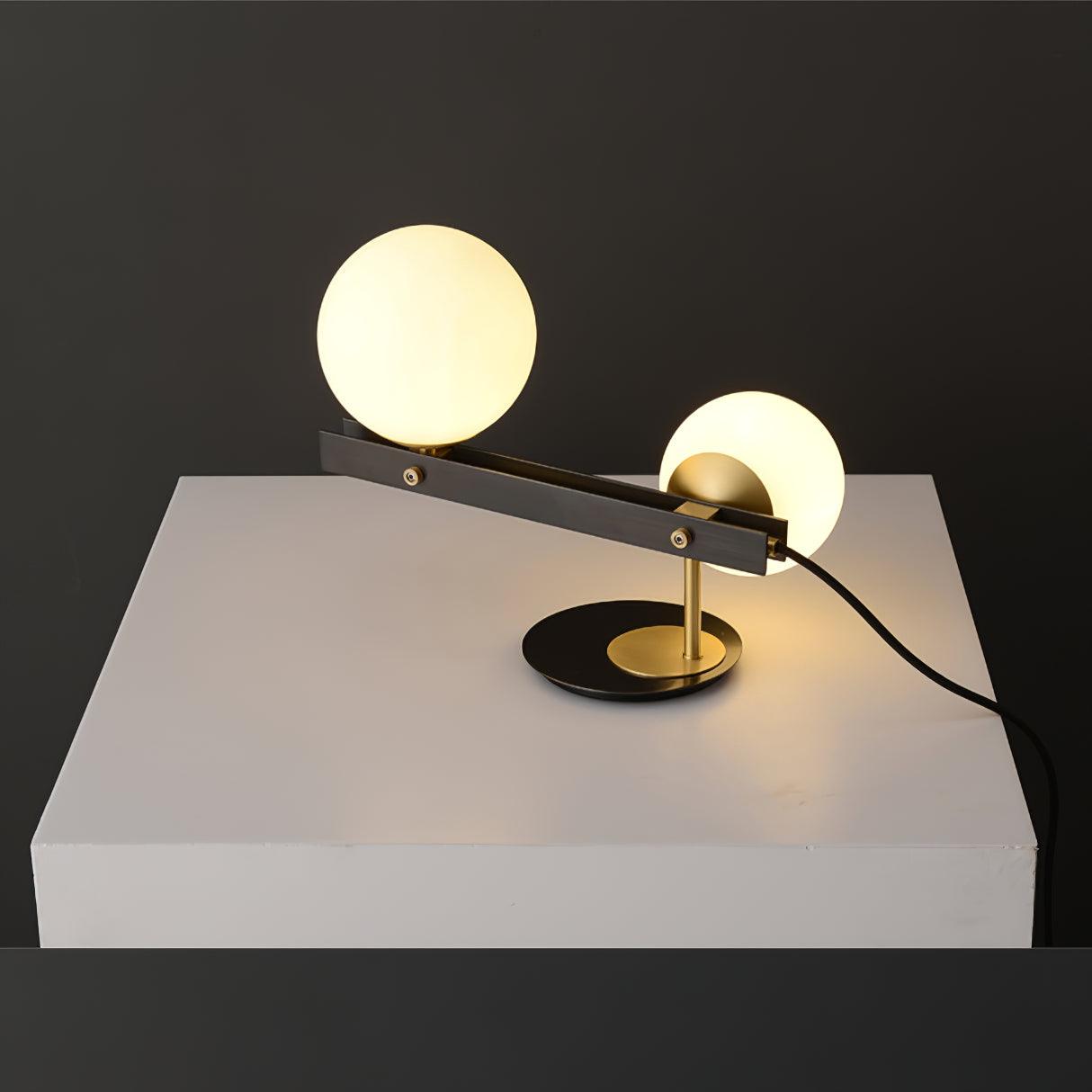 Planeta Table Lamp - Blowlighting