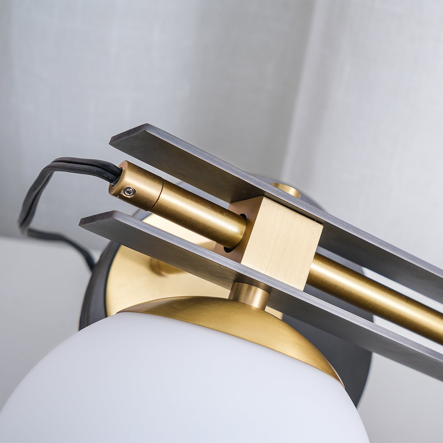 Planeta Table Lamp - Blowlighting