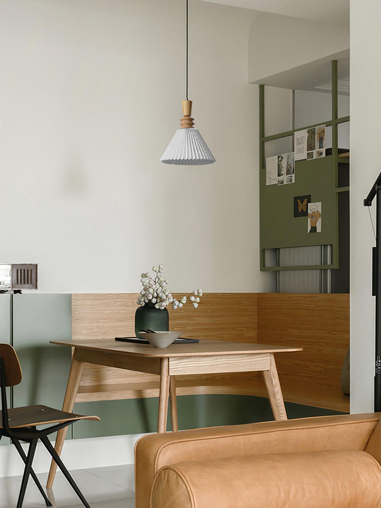 Eurrinion Wood Pendant Light - Blowlighting