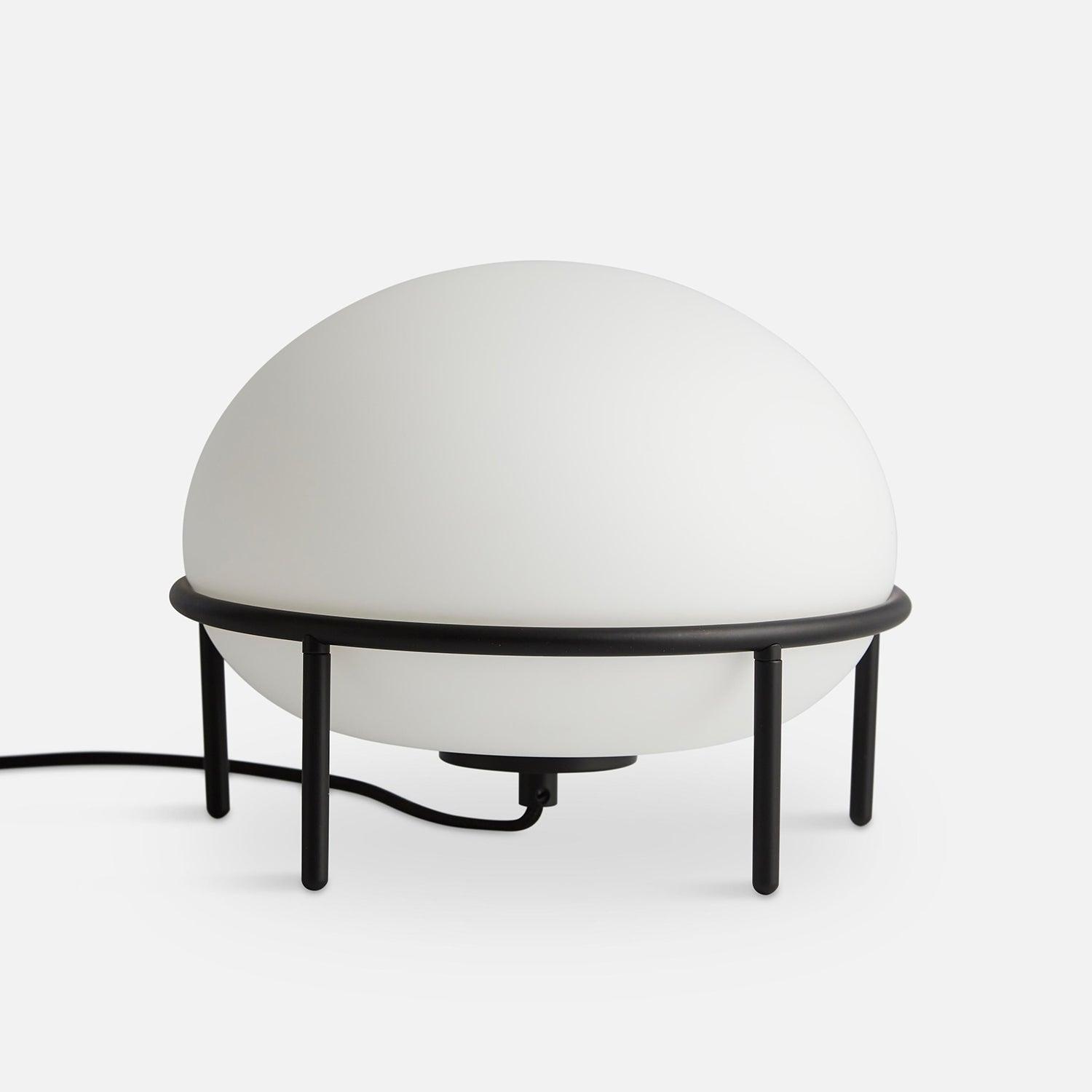 Pump Table Lamp - Blowlighting