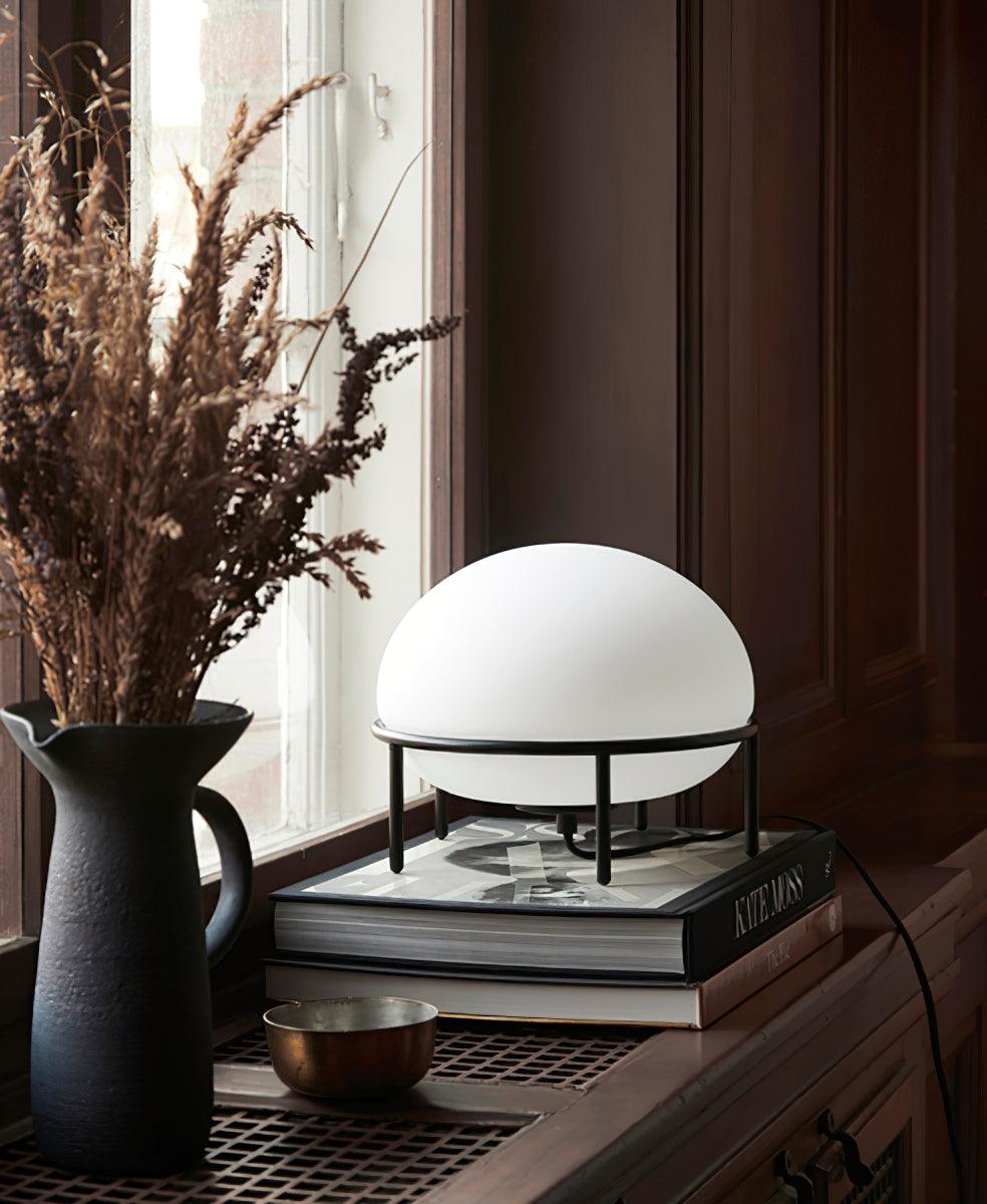 Pump Table Lamp - Blowlighting