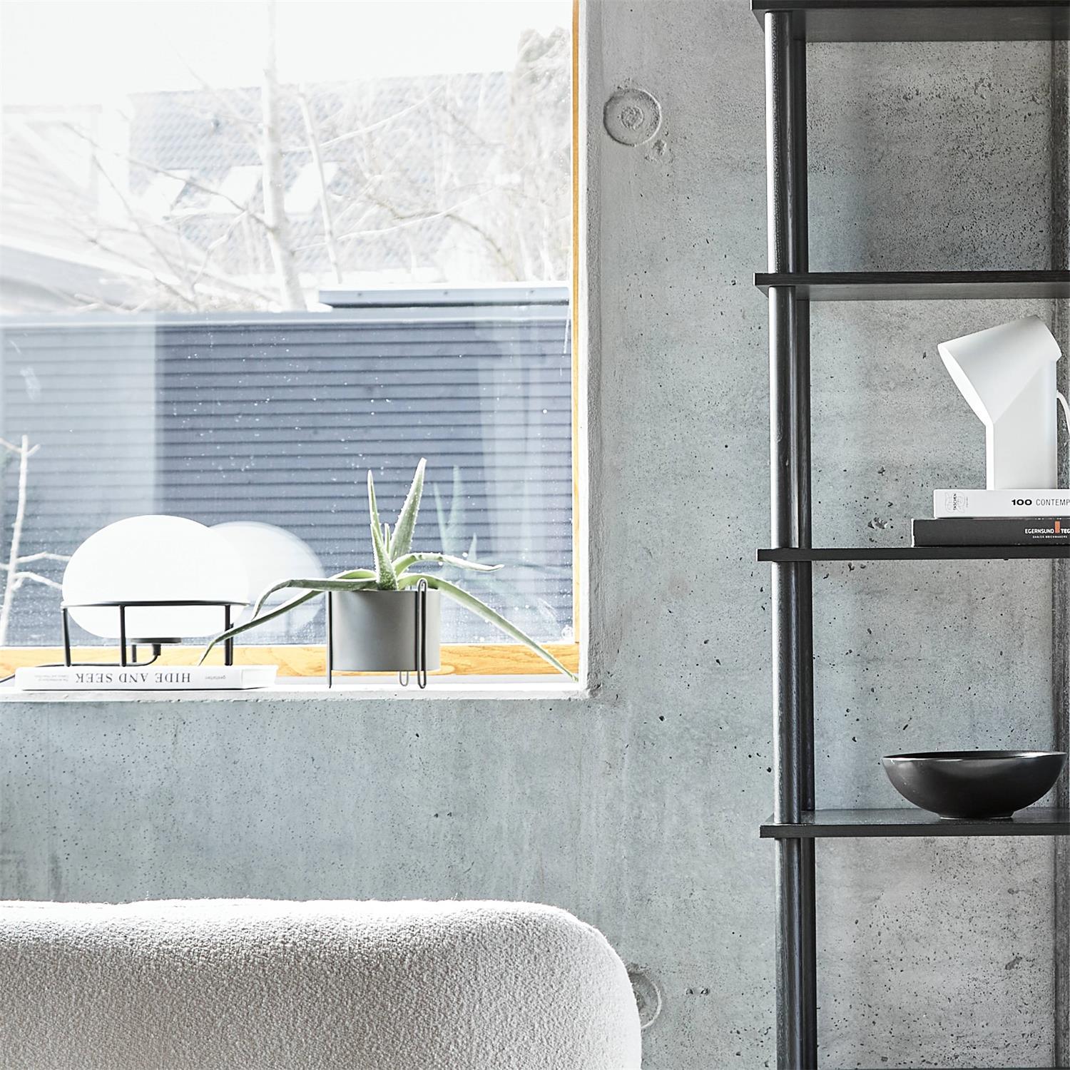 Pump Table Lamp - Blowlighting