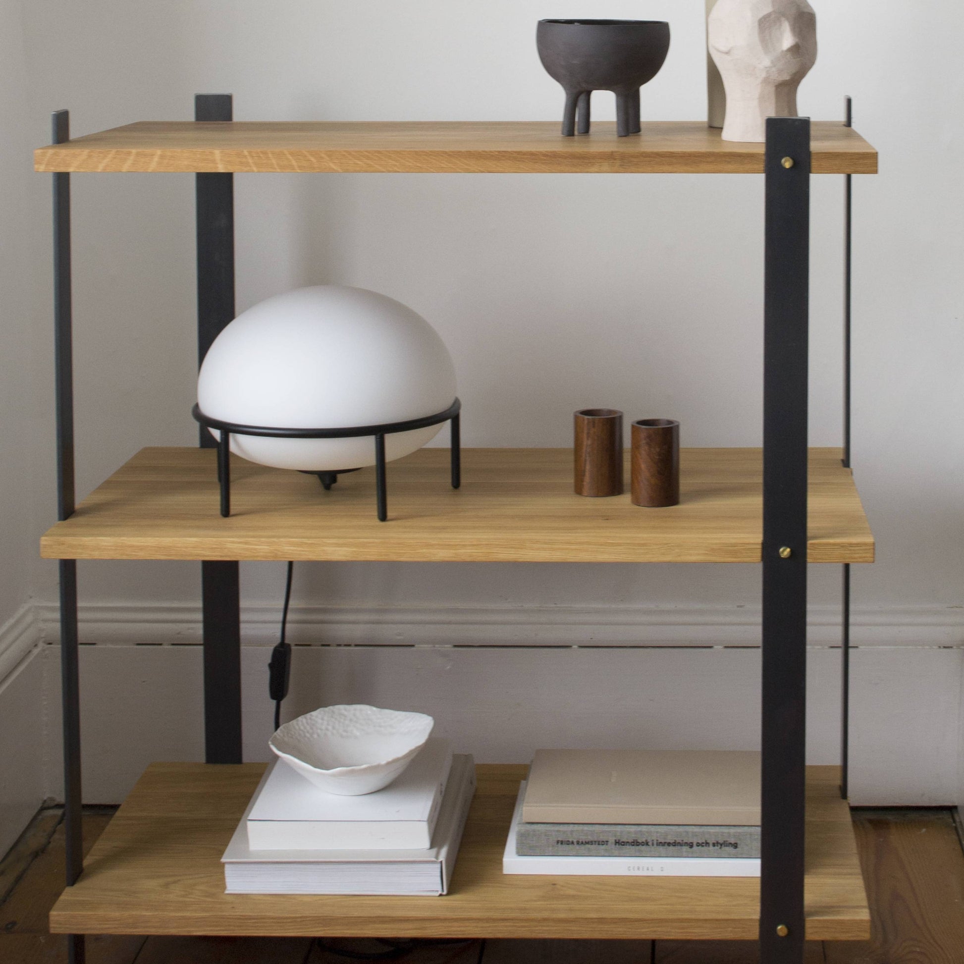 Pump Table Lamp - Blowlighting