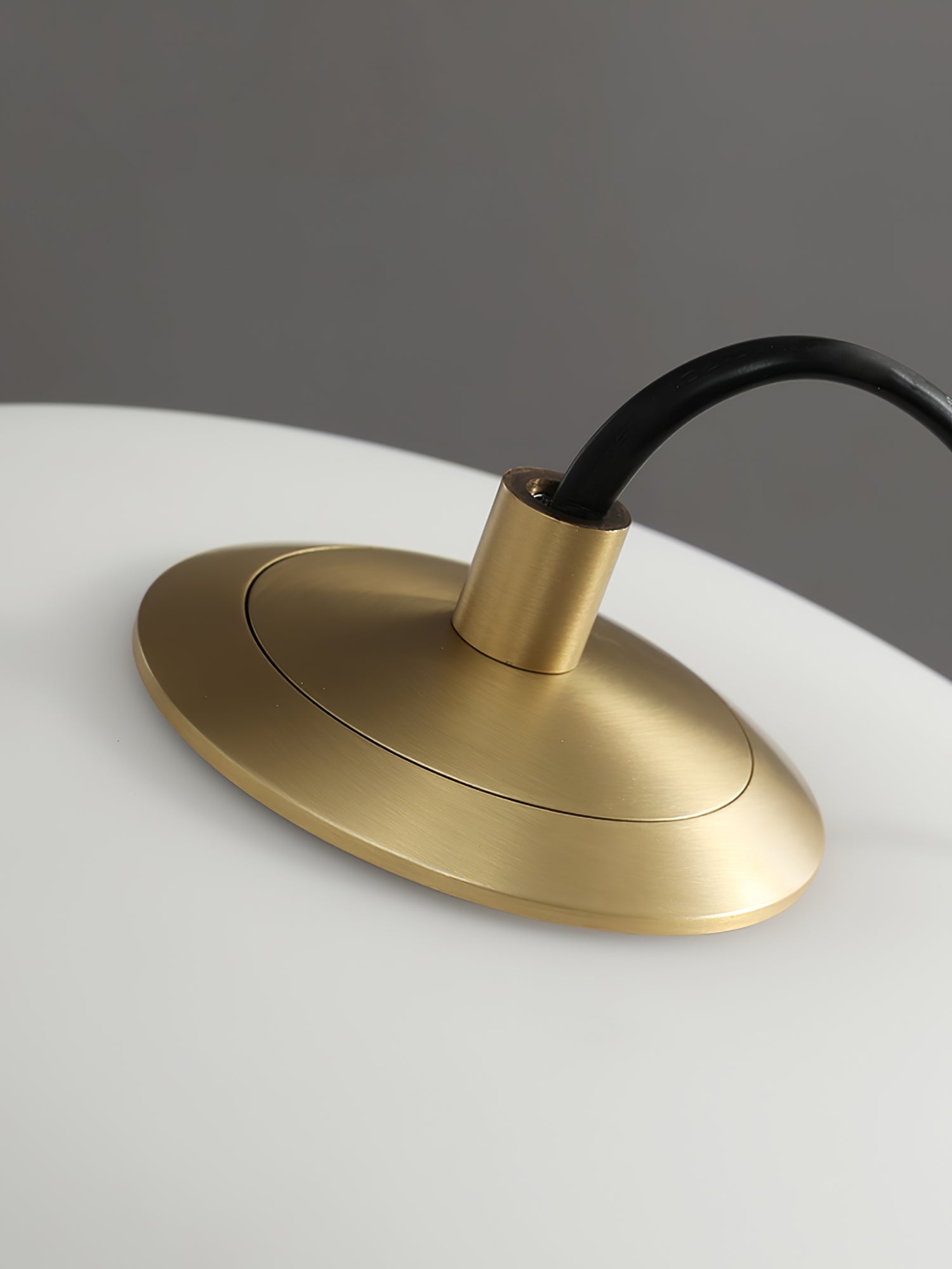 Pump Table Lamp - Blowlighting
