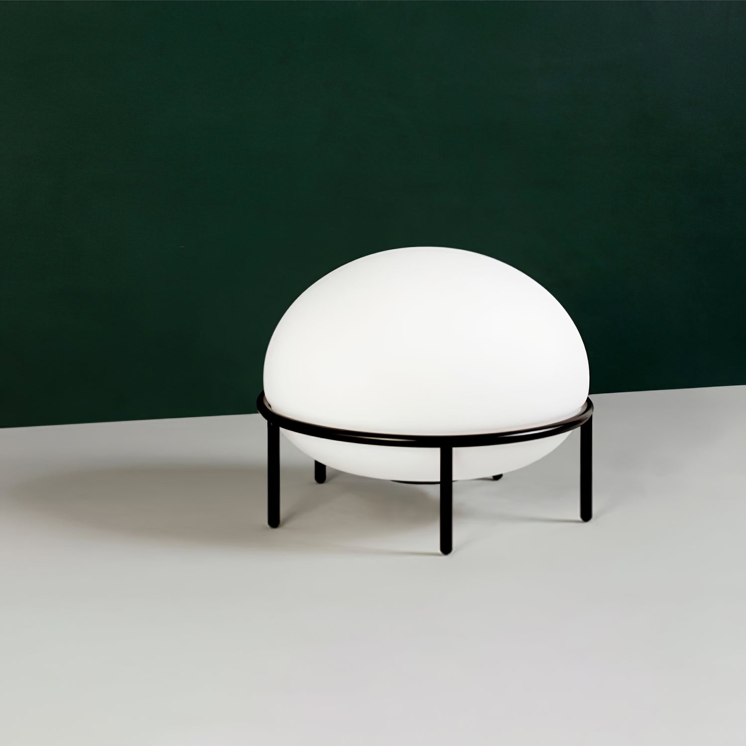 Pump Table Lamp - Blowlighting