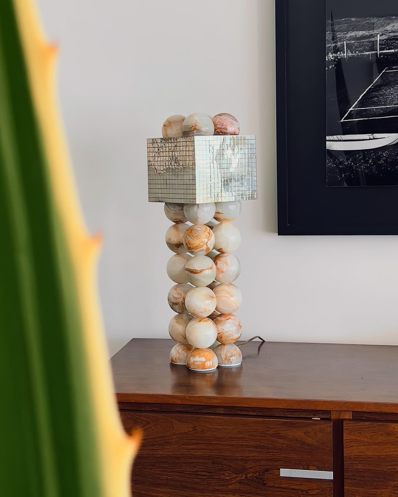 Quava Jade Table Lamp - Blowlighting