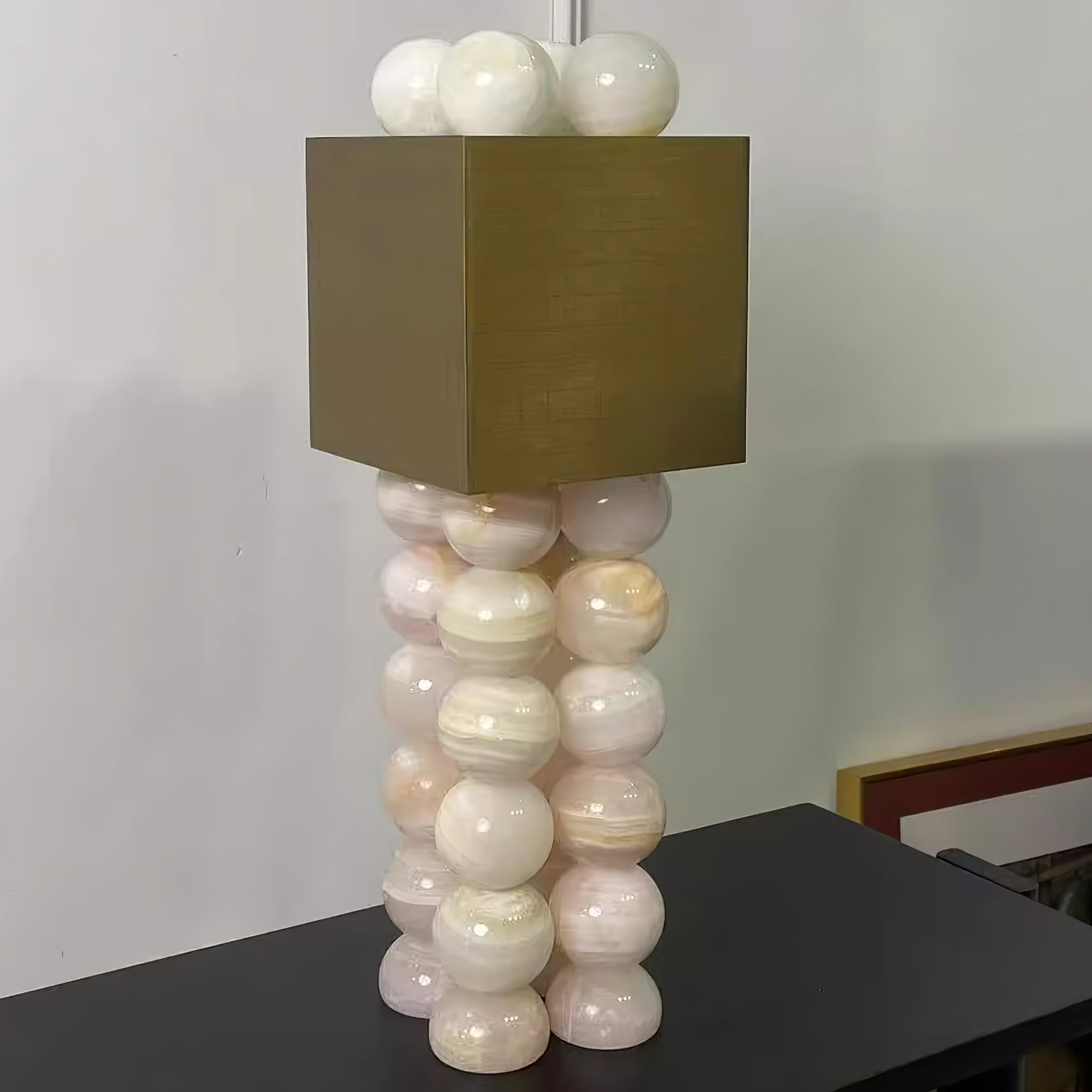 Quava Jade Table Lamp - Blowlighting