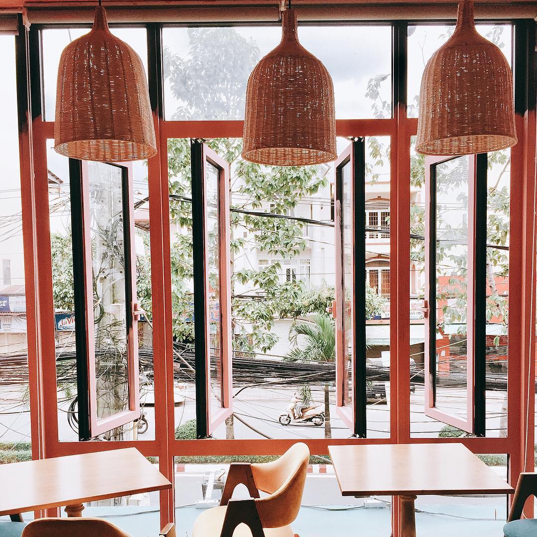 Rattan Pandent Light - Blowlighting