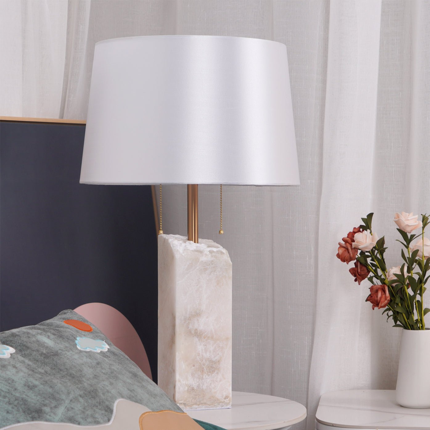 Syvaris Minimalist Alabaster Table Lamp - Blowlighting