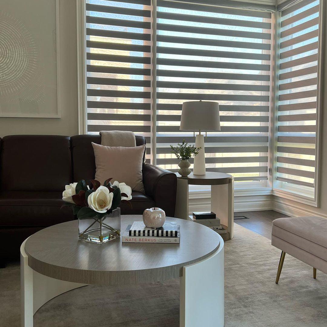 Syvaris Minimalist Alabaster Table Lamp - Blowlighting