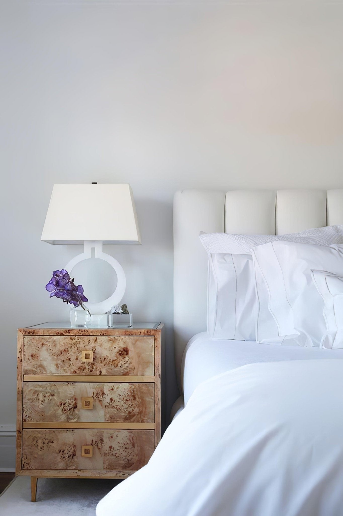 Ring Form Table Lamp - Blowlighting