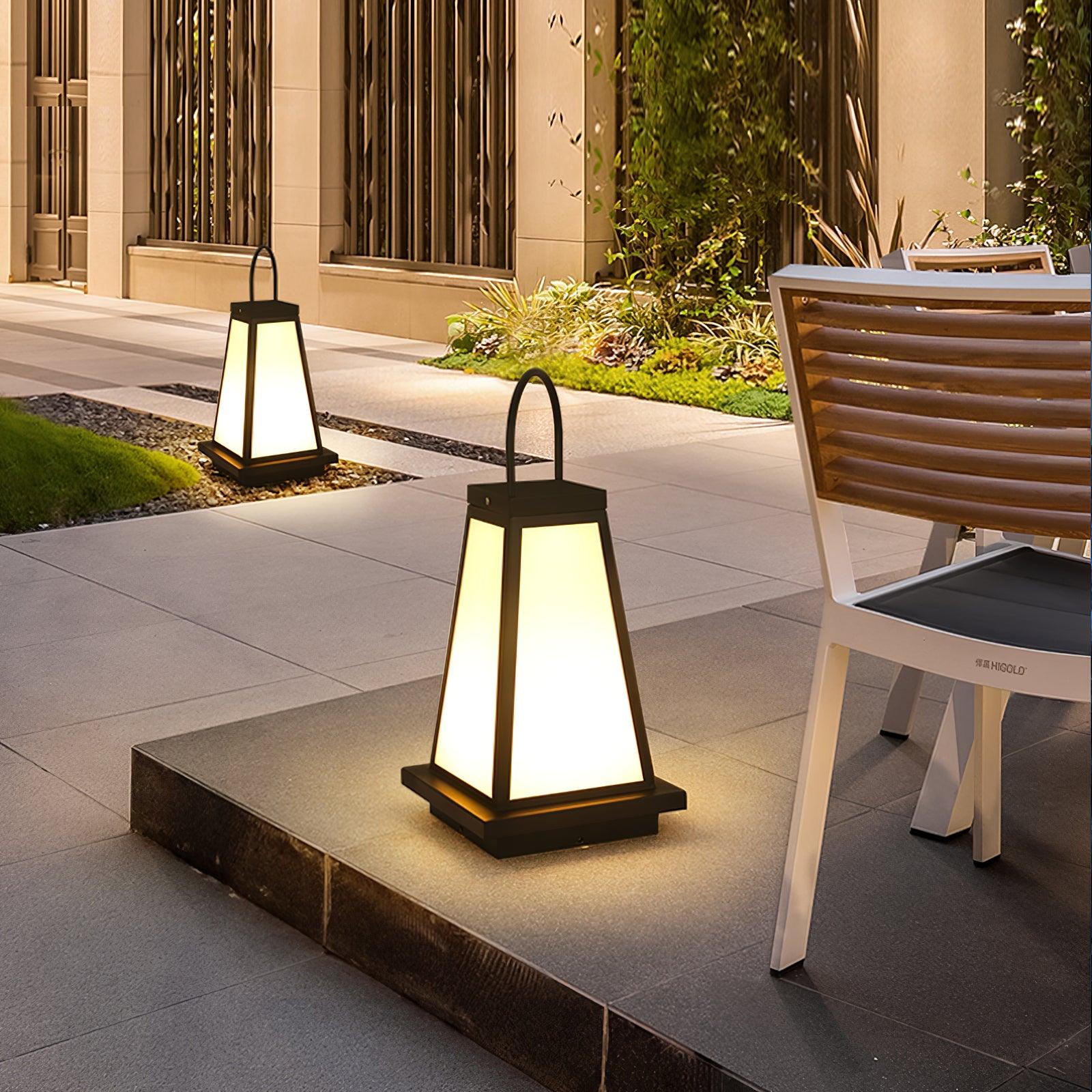 Roam Lantern Garden Outdoor Lamp - Blowlighting