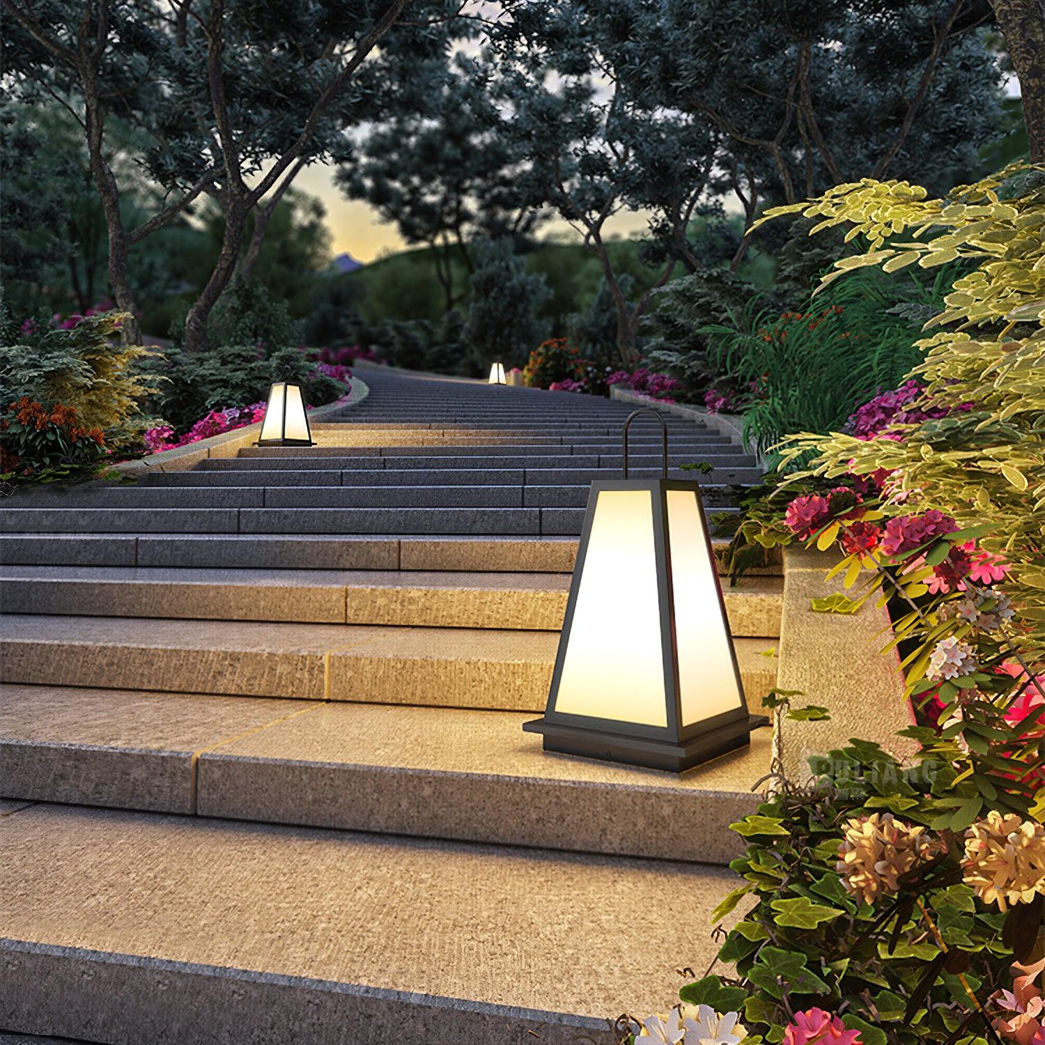 Roam Lantern Garden Outdoor Lamp - Blowlighting
