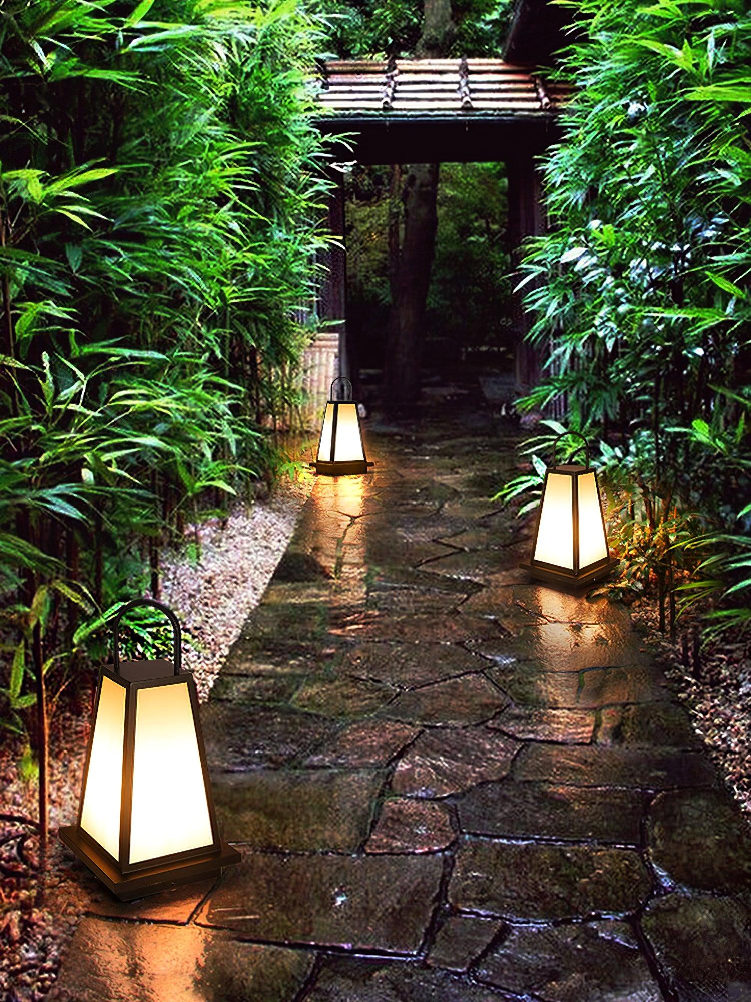 Roam Lantern Garden Outdoor Lamp - Blowlighting