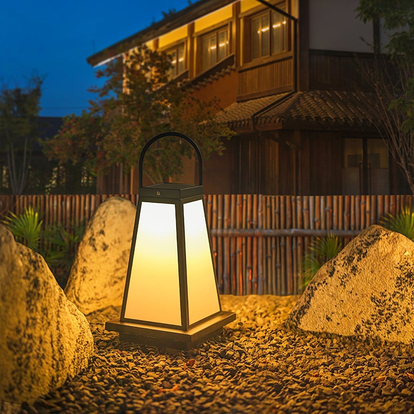 Roam Lantern Garden Outdoor Lamp - Blowlighting