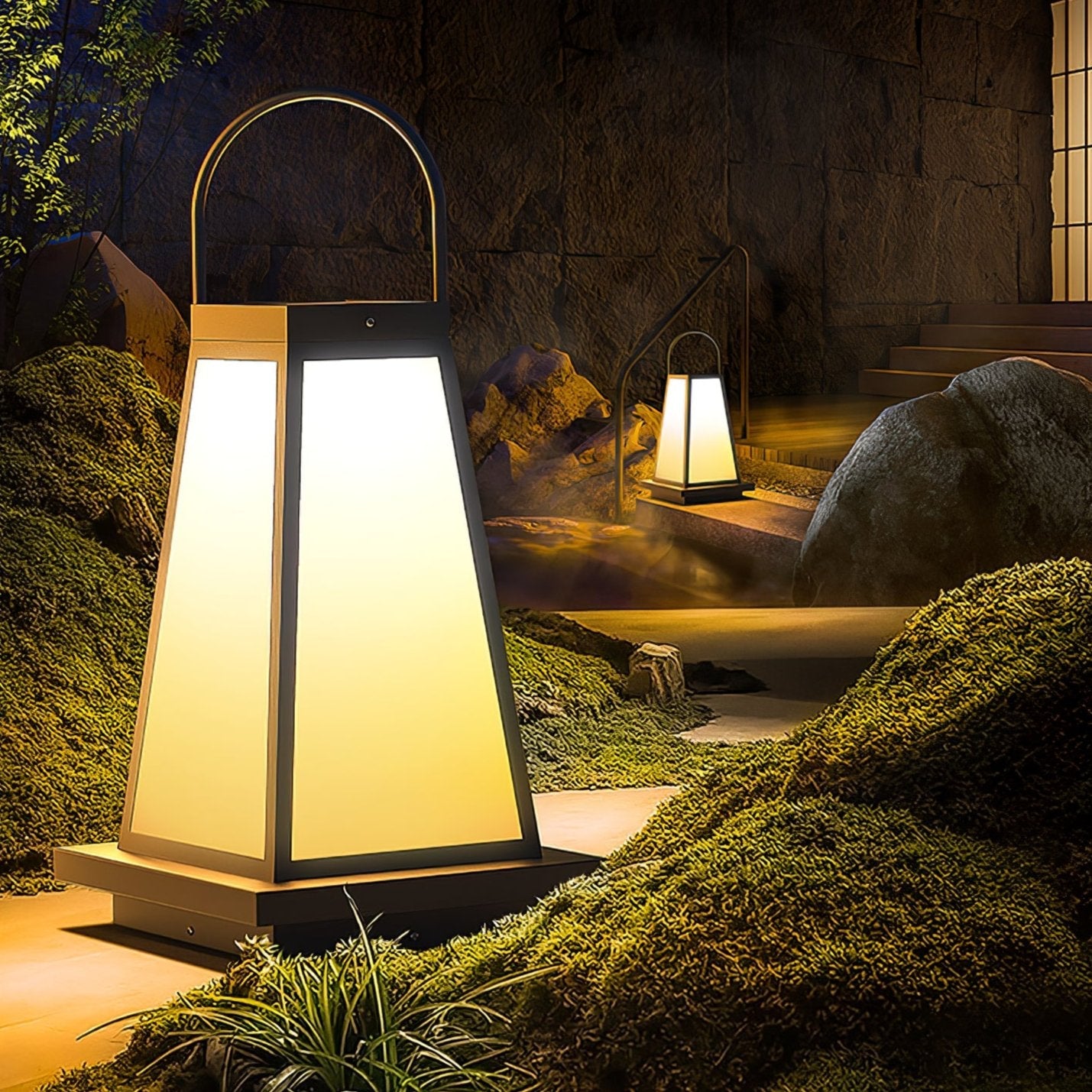 Roam Lantern Garden Outdoor Lamp - Blowlighting