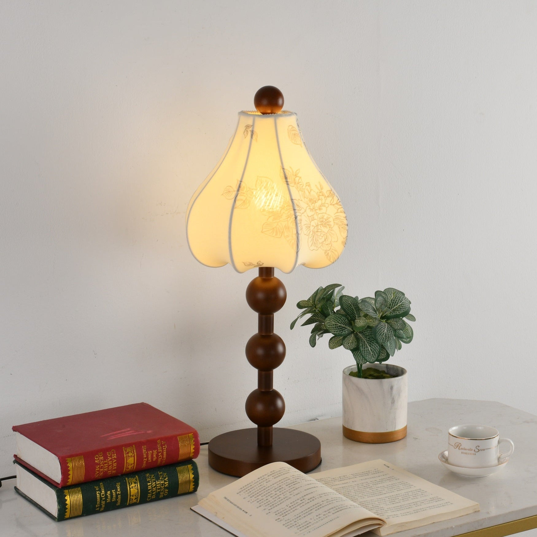 Alice Vintage Fabric Table Lamp - Blowlighting