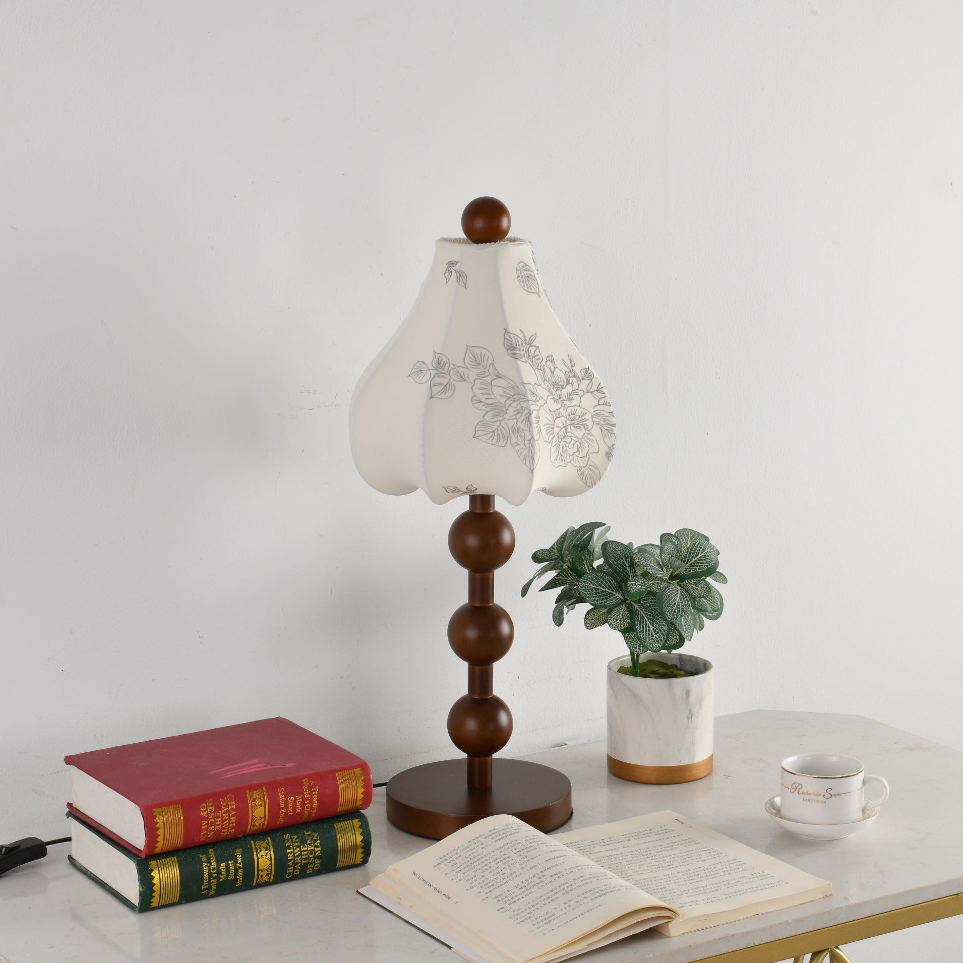 Alice Vintage Fabric Table Lamp - Blowlighting
