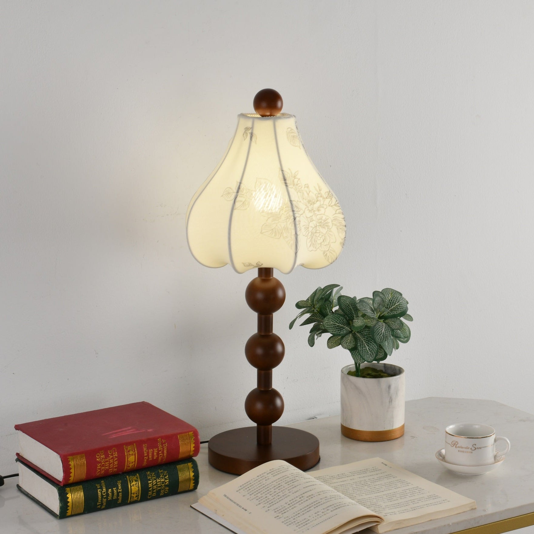 Alice Vintage Fabric Table Lamp - Blowlighting