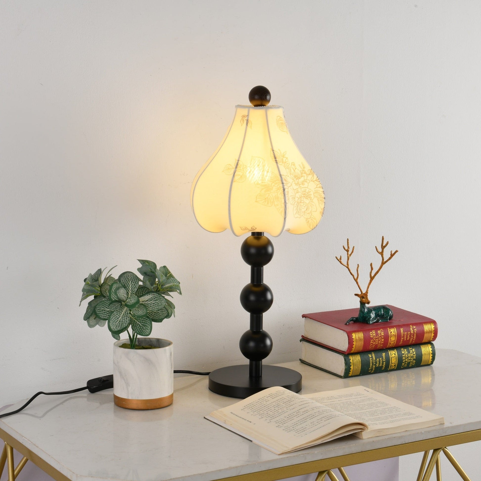 Alice Vintage Fabric Table Lamp - Blowlighting