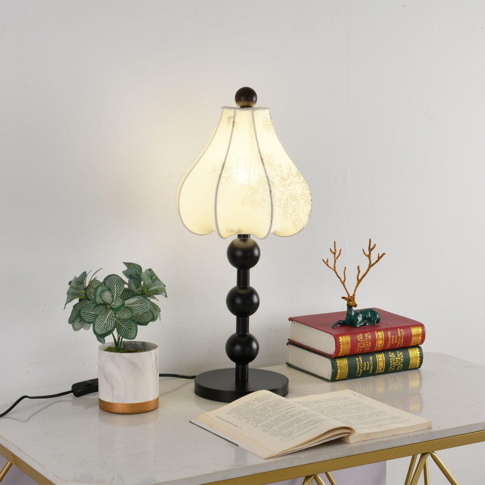 Alice Vintage Fabric Table Lamp - Blowlighting