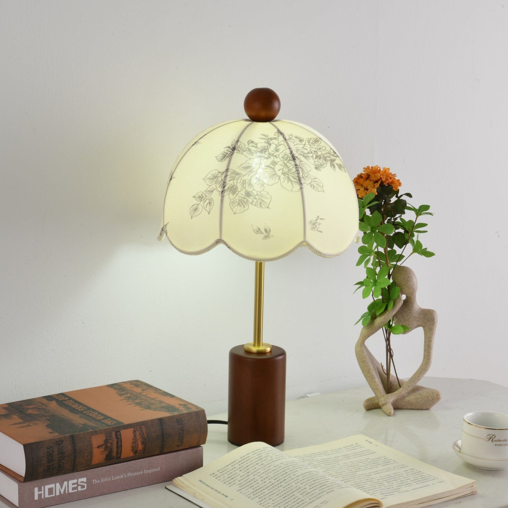 Quinn Vintage Fabric Table Lamp - Blowlighting