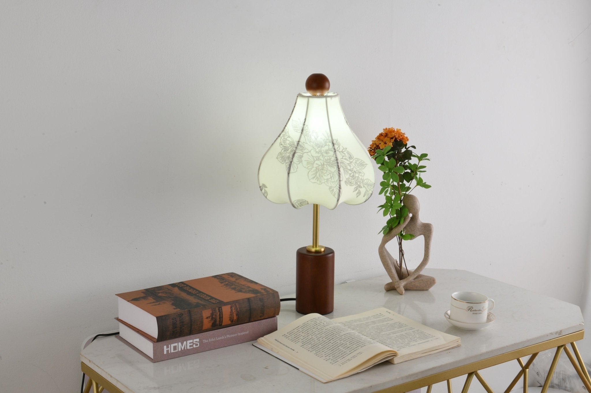 Quinn Vintage Fabric Table Lamp - Blowlighting