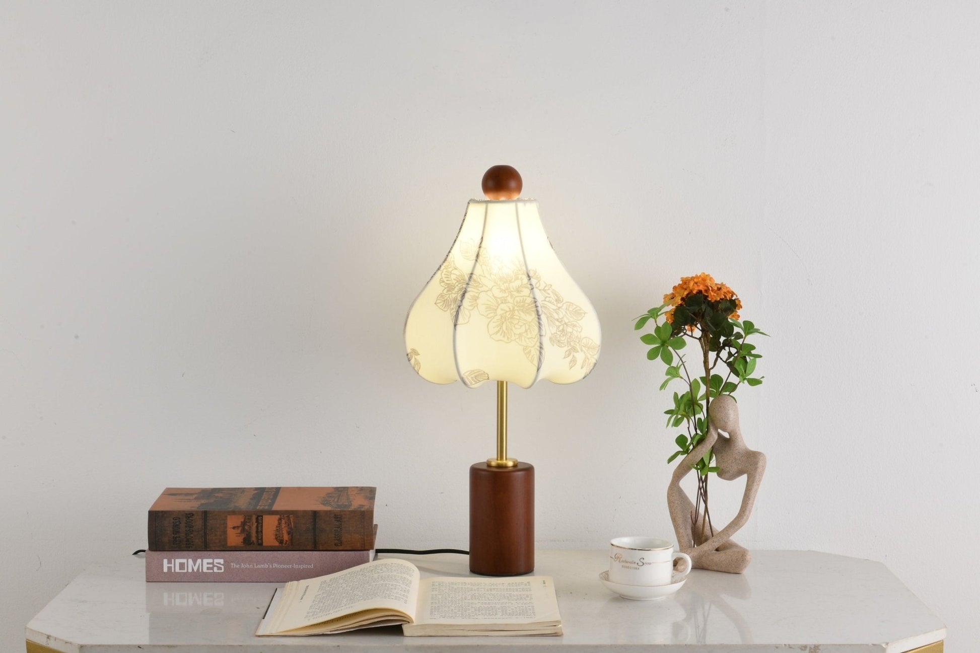 Quinn Vintage Fabric Table Lamp - Blowlighting