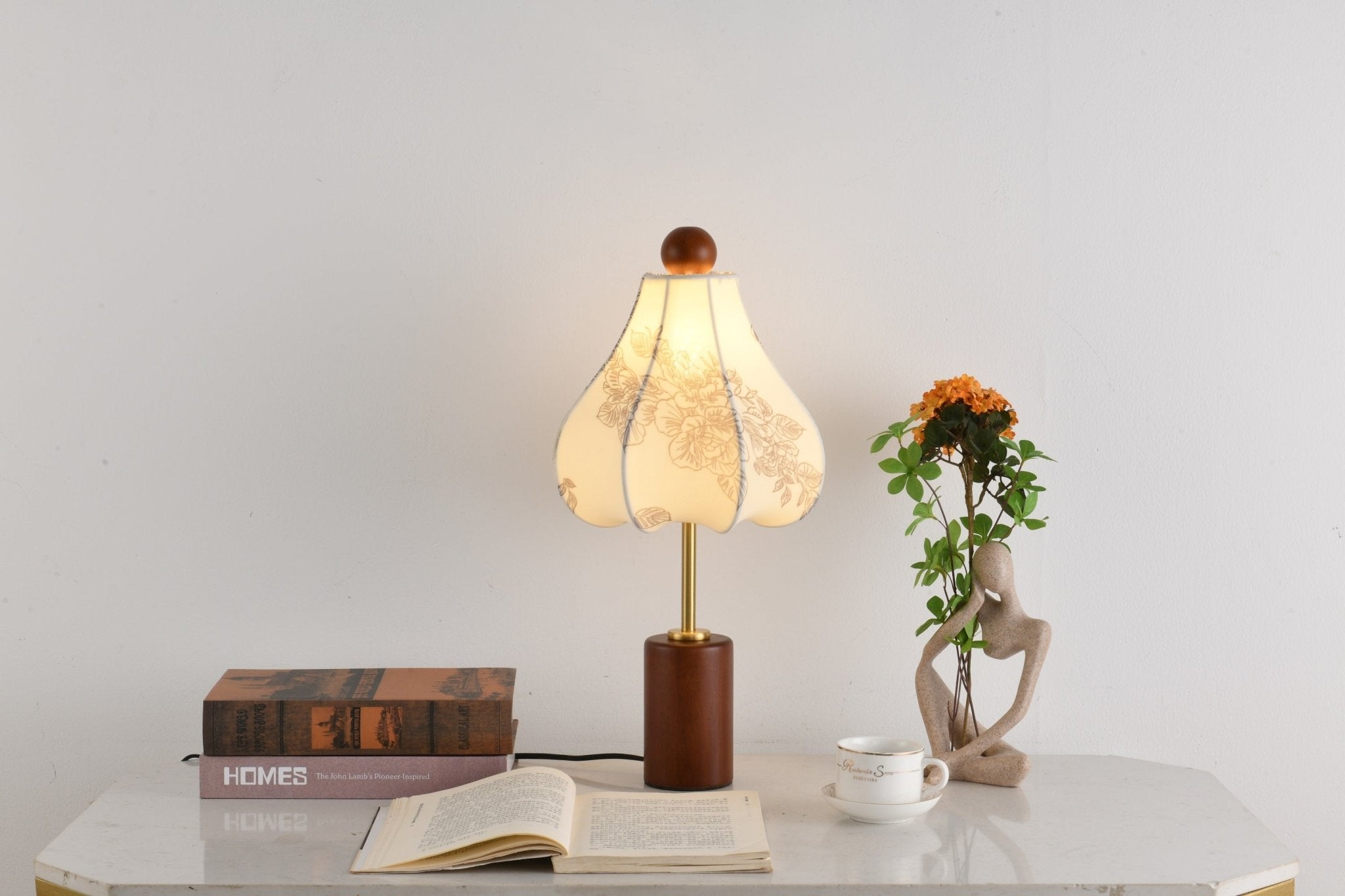 Quinn Vintage Fabric Table Lamp - Blowlighting