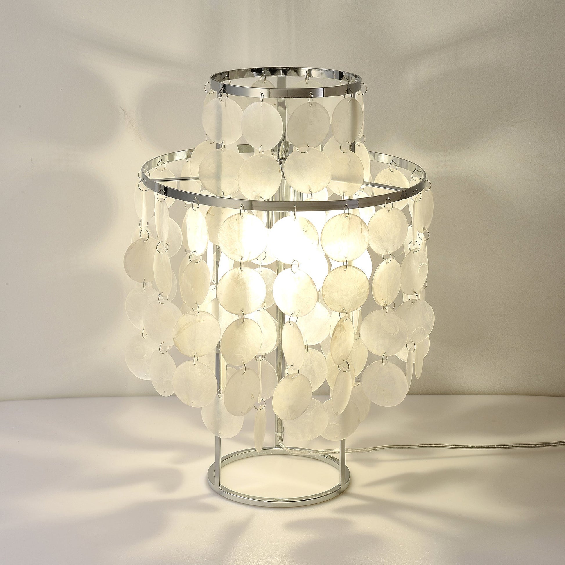 Round Shell Table Lamp - Blowlighting