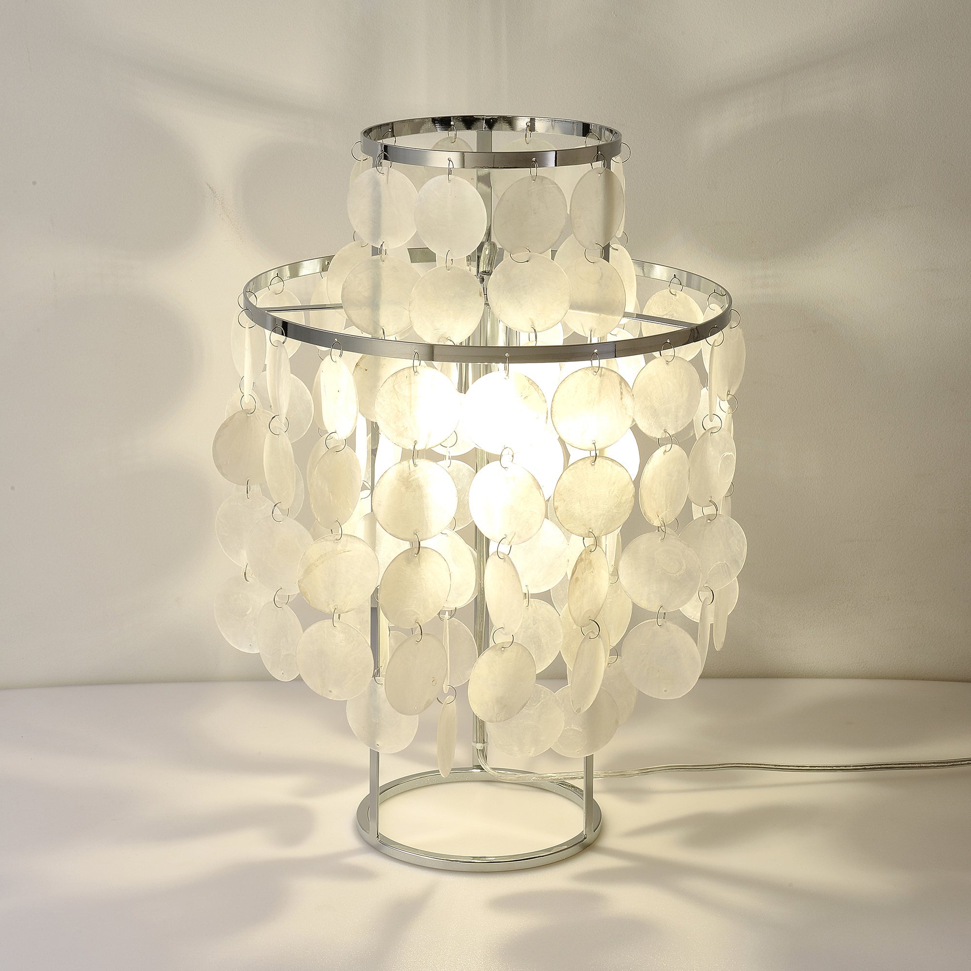 Round Shell Table Lamp - Blowlighting