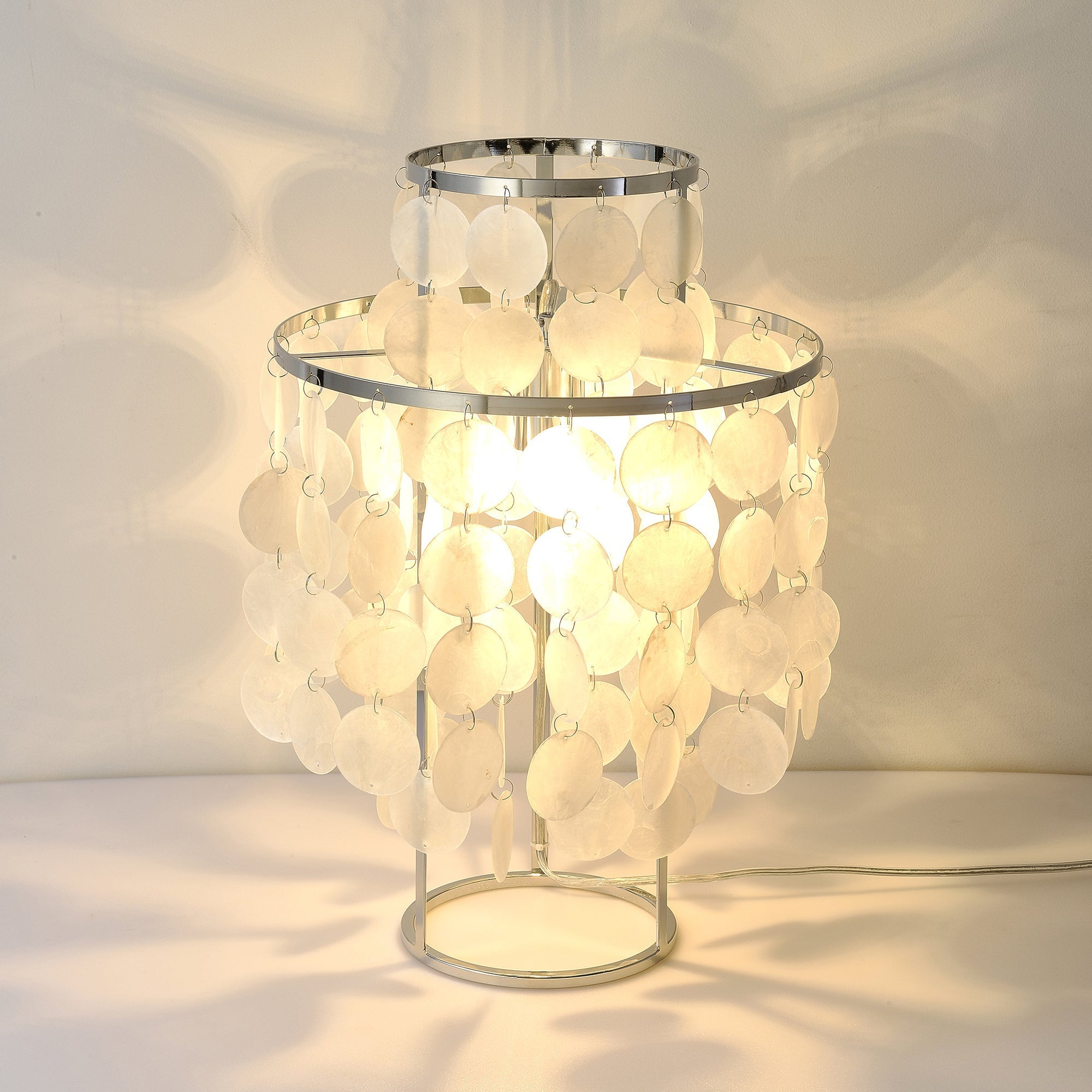 Round Shell Table Lamp - Blowlighting