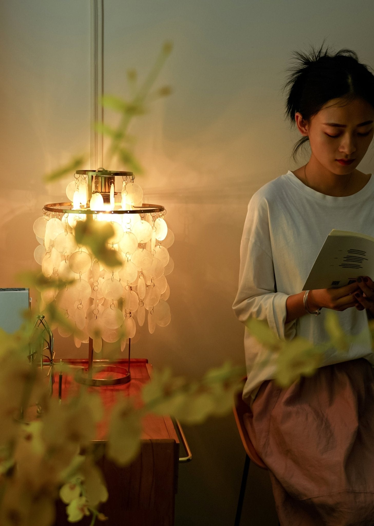 Round Shell Table Lamp - Blowlighting