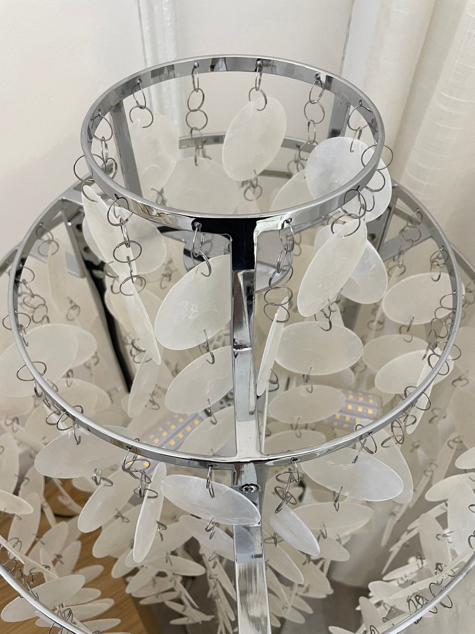 Round Shell Table Lamp - Blowlighting