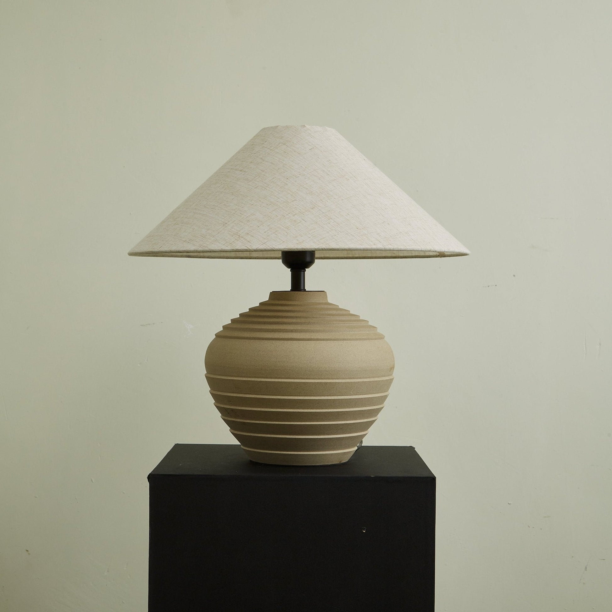 Satori Ridge Table Lamp - Blowlighting