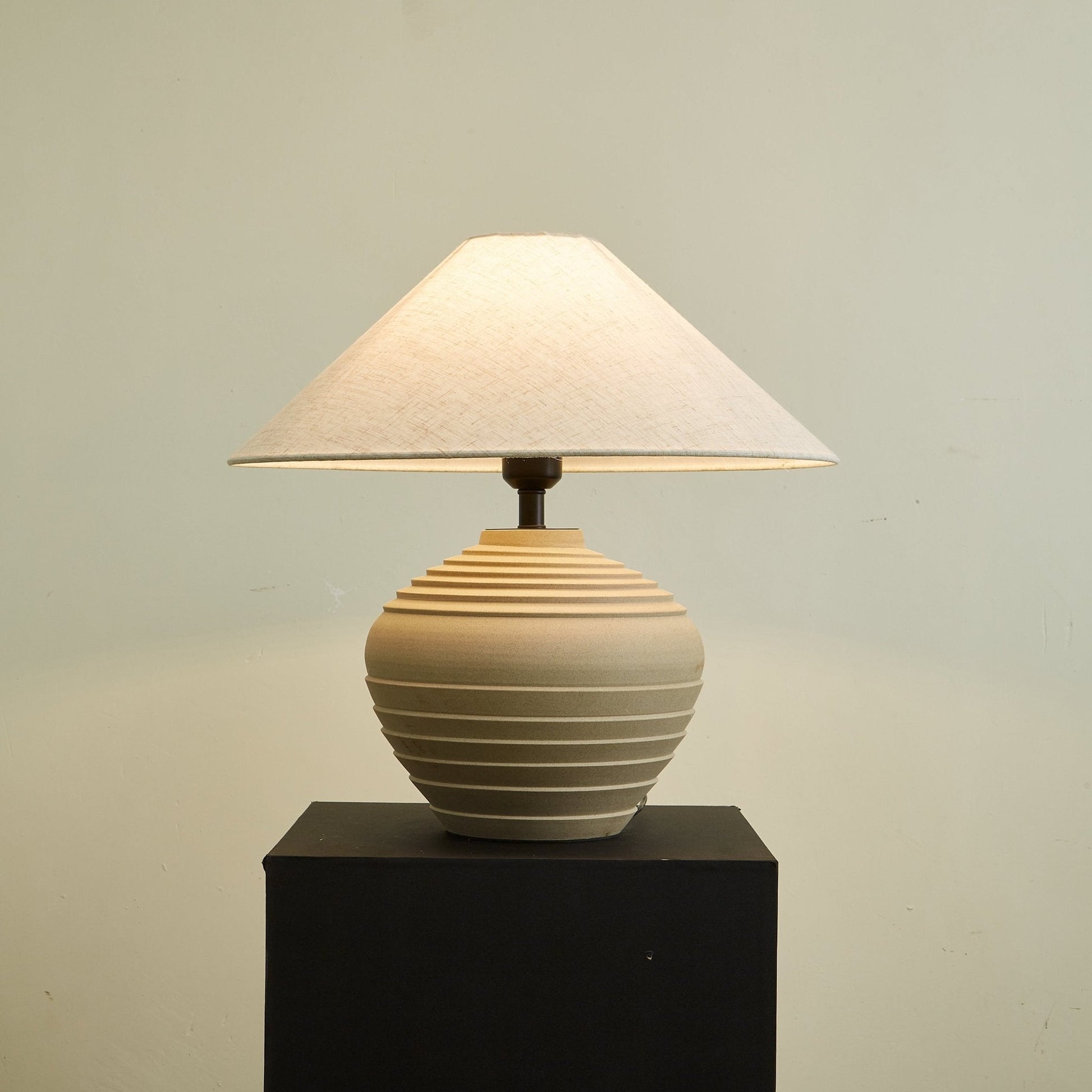 Satori Ridge Table Lamp - Blowlighting