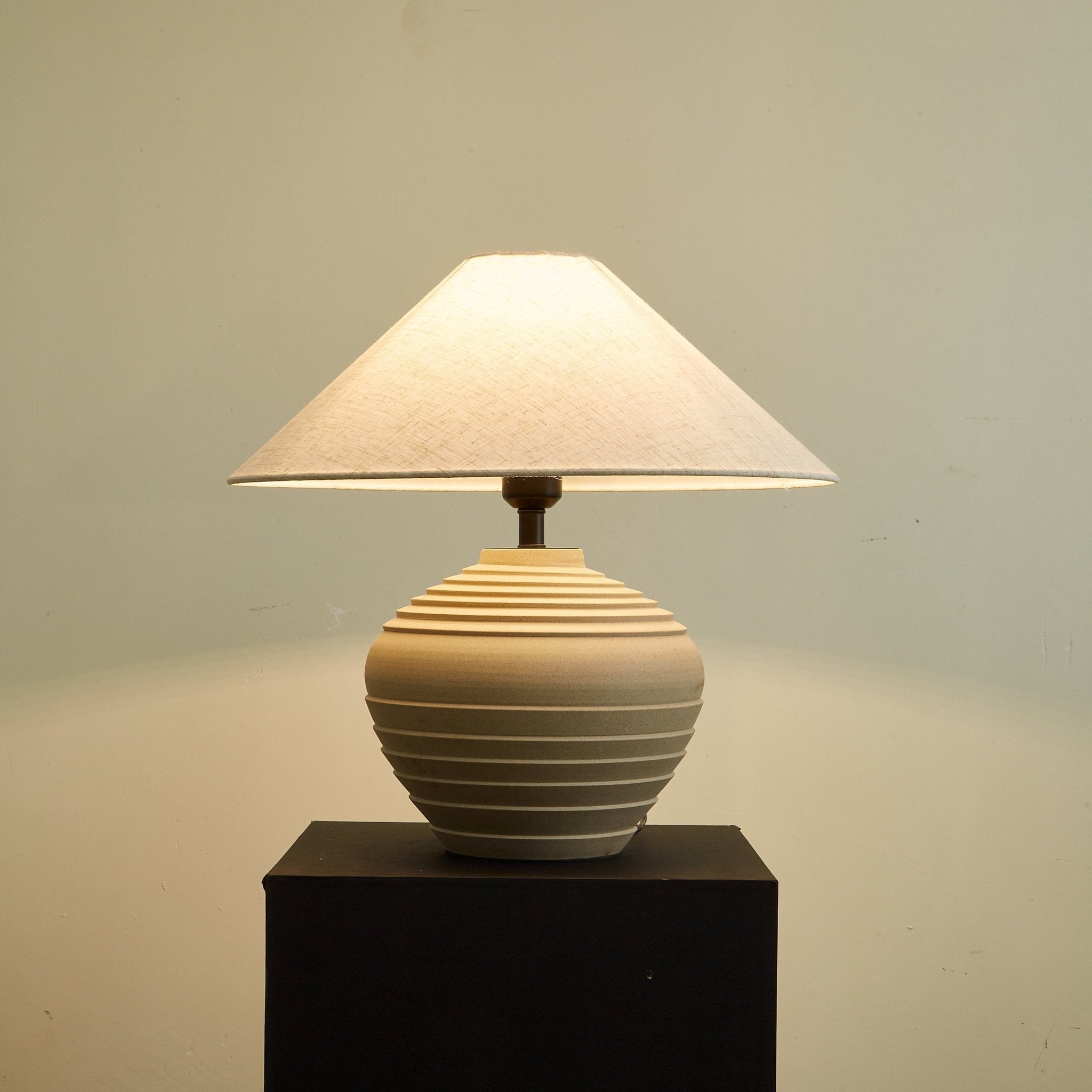 Satori Ridge Table Lamp - Blowlighting